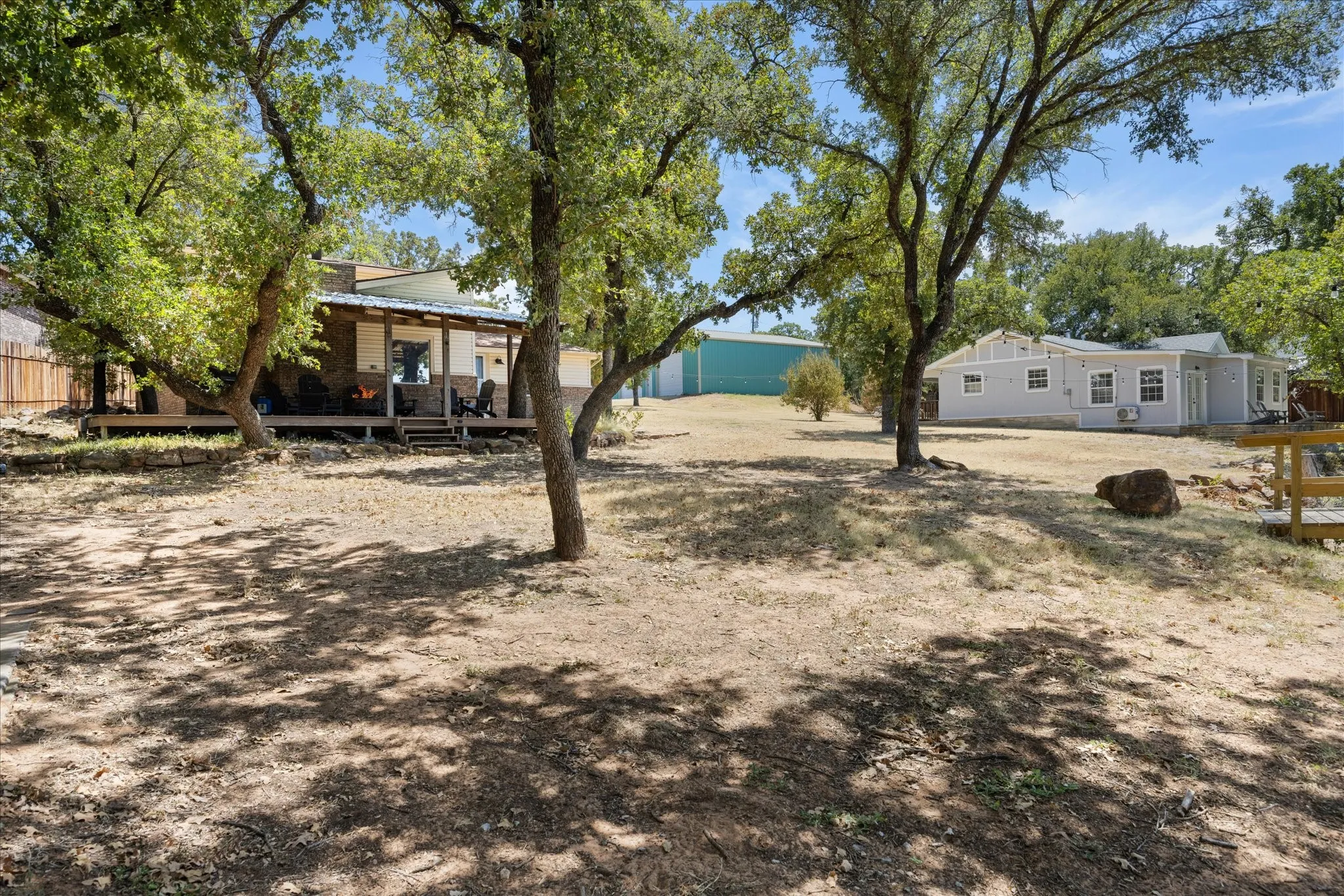 Single Family Residence For Sale in Palo Pinto County , 1516 N Lakeview Drive, Palo Pinto, Texas 76484, 6 Bedroom, 3 Bathroom, 2 Garage spaces, 5,908 Sqft, built in 0, mls#21368920, Real Estate Agent in Palo Pinto, Homes For Sale in Palo Pinto county, Homes For Sale in Palo Pinto, Realtor in Palo Pinto Texas, Real Estate Brokerage Independent Realty Texas, Luminita Cordes Realtor
