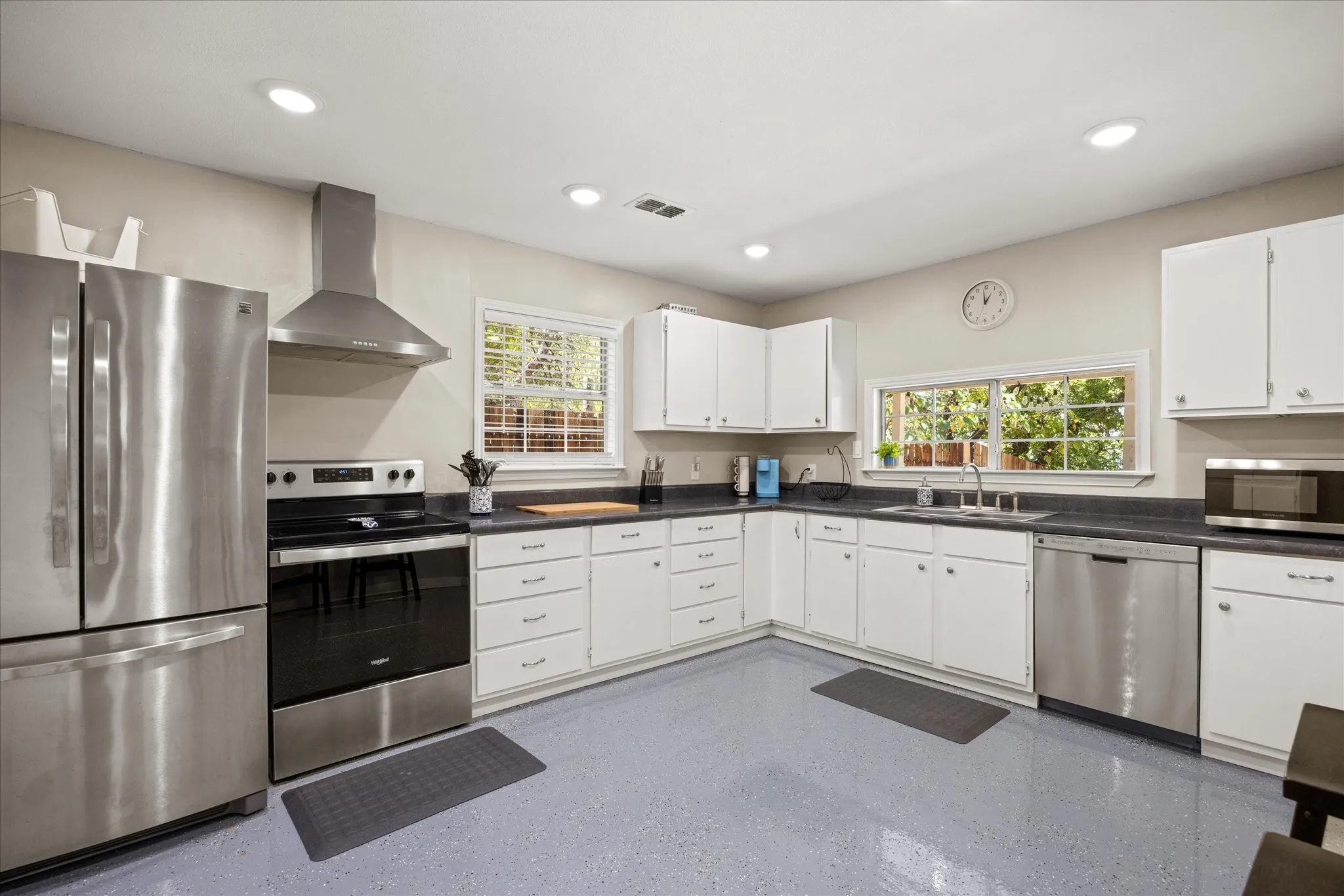 Single Family Residence For Sale in Palo Pinto County , 1516 N Lakeview Drive, Palo Pinto, Texas 76484, 6 Bedroom, 3 Bathroom, 2 Garage spaces, 5,908 Sqft, built in 0, mls#21368920, Real Estate Agent in Palo Pinto, Homes For Sale in Palo Pinto county, Homes For Sale in Palo Pinto, Realtor in Palo Pinto Texas, Real Estate Brokerage Independent Realty Texas, Luminita Cordes Realtor