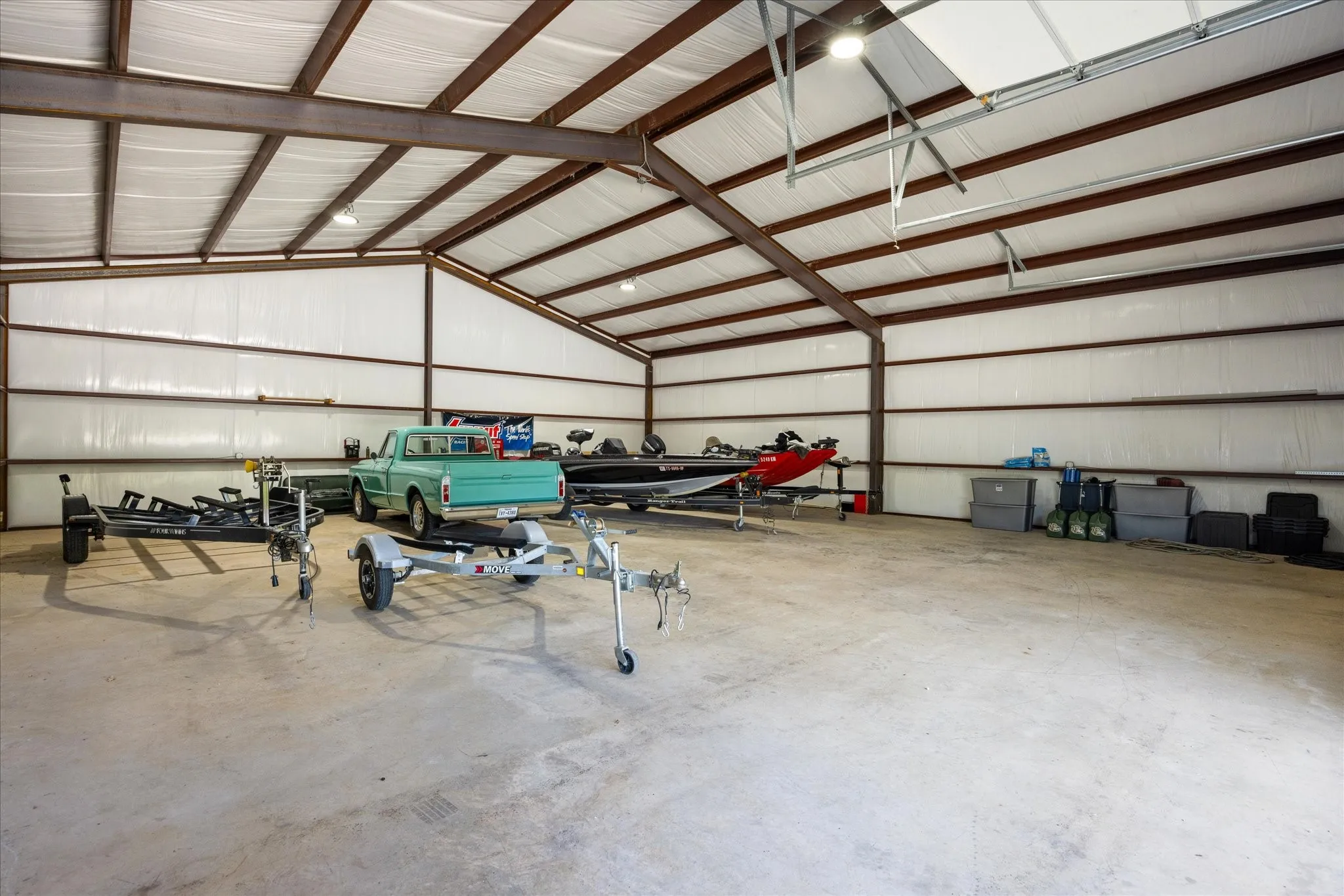 Single Family Residence For Sale in Palo Pinto County , 1516 N Lakeview Drive, Palo Pinto, Texas 76484, 6 Bedroom, 3 Bathroom, 2 Garage spaces, 5,908 Sqft, built in 0, mls#21368920, Real Estate Agent in Palo Pinto, Homes For Sale in Palo Pinto county, Homes For Sale in Palo Pinto, Realtor in Palo Pinto Texas, Real Estate Brokerage Independent Realty Texas, Luminita Cordes Realtor