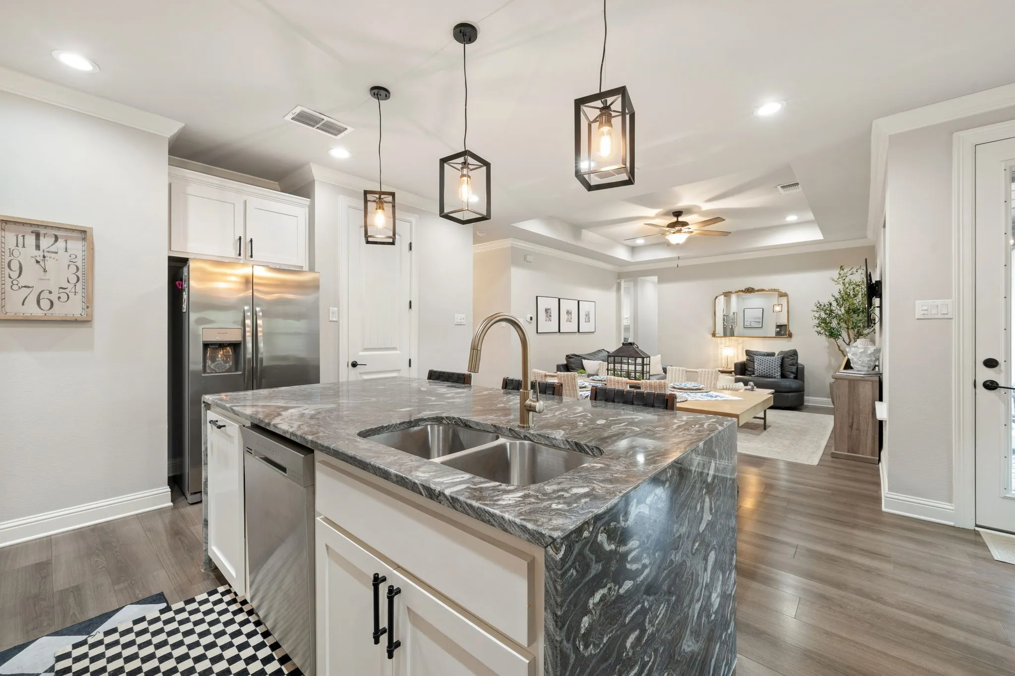 Single Family Residence For Sale in Ellis County , 407 W Light Street, Waxahachie, Texas 75165, 4 Bedroom, 2 Bathroom, 2 Garage spaces, 1,773 Sqft, built in 2020, mls#21368990, Real Estate Agent in Waxahachie, Homes For Sale in Ellis county, Homes For Sale in Waxahachie, Realtor in Waxahachie Texas, Real Estate Brokerage Independent Realty Texas, Luminita Cordes Realtor