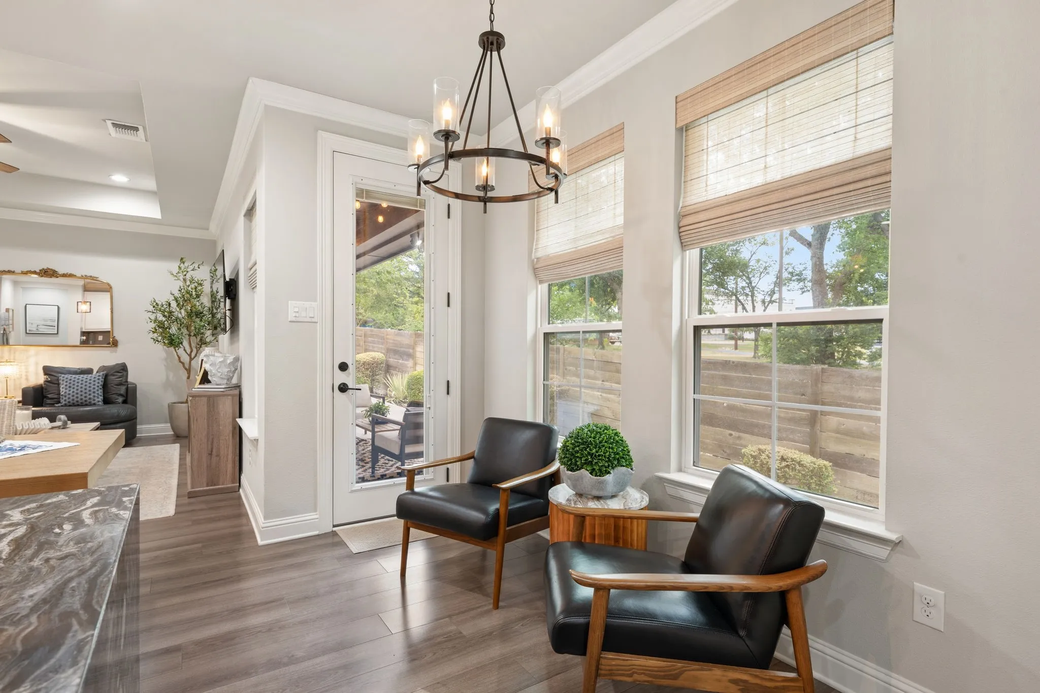 Single Family Residence For Sale in Ellis County , 407 W Light Street, Waxahachie, Texas 75165, 4 Bedroom, 2 Bathroom, 2 Garage spaces, 1,773 Sqft, built in 2020, mls#21368990, Real Estate Agent in Waxahachie, Homes For Sale in Ellis county, Homes For Sale in Waxahachie, Realtor in Waxahachie Texas, Real Estate Brokerage Independent Realty Texas, Luminita Cordes Realtor