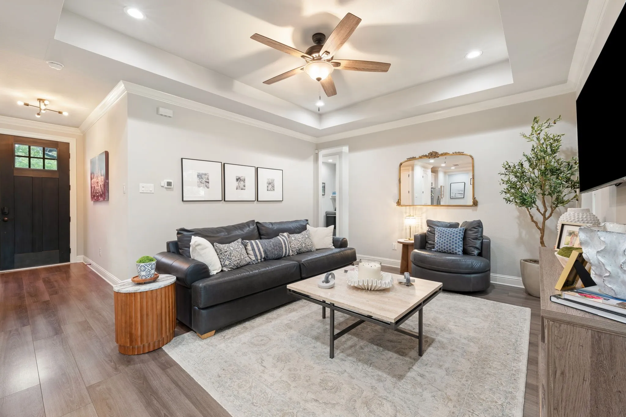 Single Family Residence For Sale in Ellis County , 407 W Light Street, Waxahachie, Texas 75165, 4 Bedroom, 2 Bathroom, 2 Garage spaces, 1,773 Sqft, built in 2020, mls#21368990, Real Estate Agent in Waxahachie, Homes For Sale in Ellis county, Homes For Sale in Waxahachie, Realtor in Waxahachie Texas, Real Estate Brokerage Independent Realty Texas, Luminita Cordes Realtor