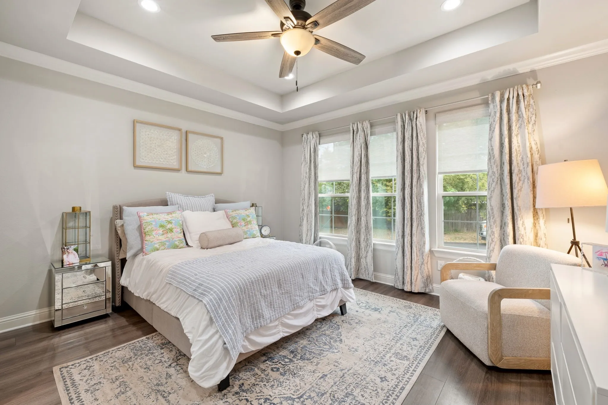 Single Family Residence For Sale in Ellis County , 407 W Light Street, Waxahachie, Texas 75165, 4 Bedroom, 2 Bathroom, 2 Garage spaces, 1,773 Sqft, built in 2020, mls#21368990, Real Estate Agent in Waxahachie, Homes For Sale in Ellis county, Homes For Sale in Waxahachie, Realtor in Waxahachie Texas, Real Estate Brokerage Independent Realty Texas, Luminita Cordes Realtor