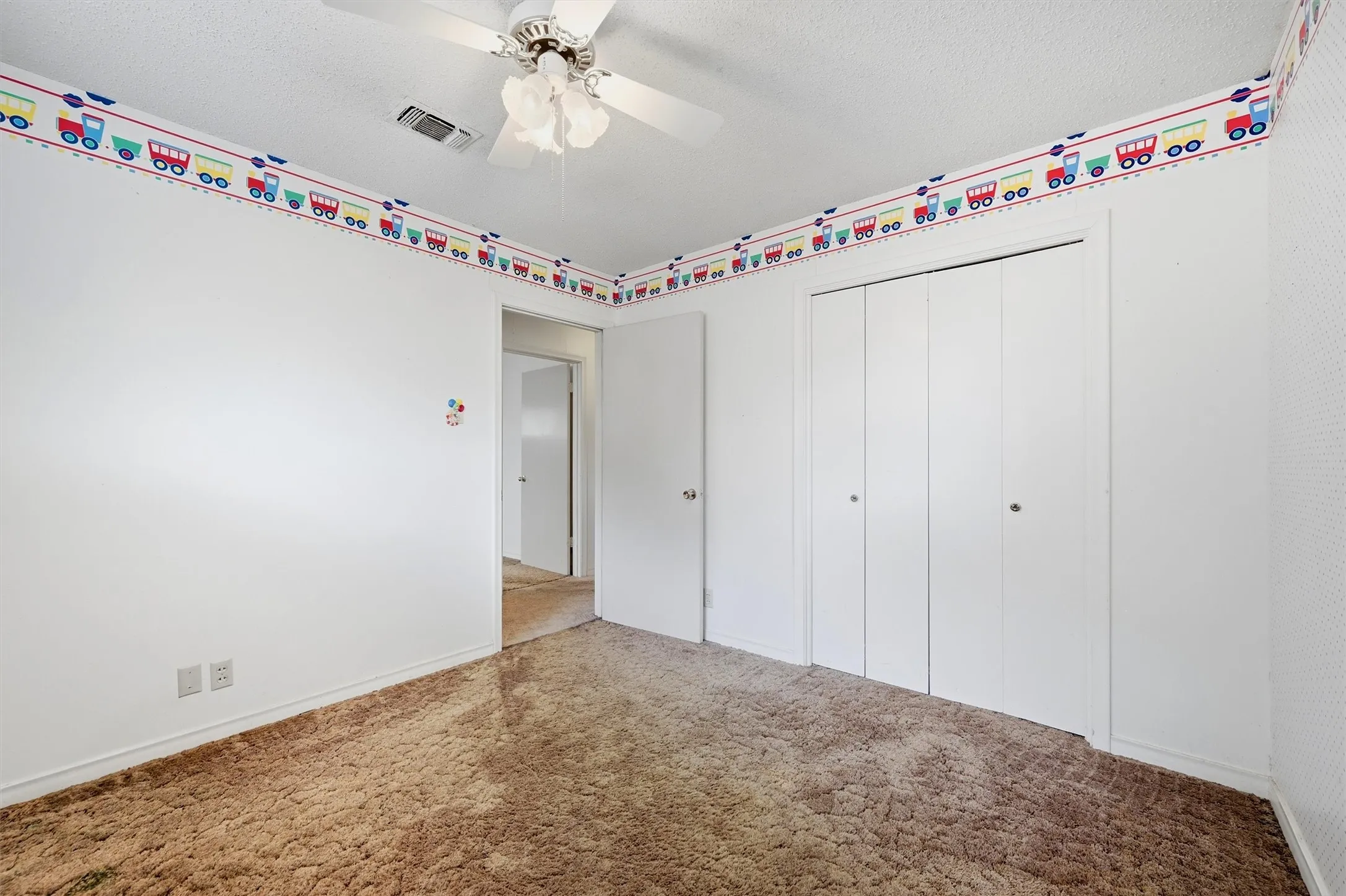 Single Family Residence For Sale in Grayson County , 1214 Glasgow Drive, Sherman, Texas 75092, 3 Bedroom, 2 Bathroom, 2 Garage spaces, 1,833 Sqft, built in 1968, mls#21367377, Real Estate Agent in Sherman, Homes For Sale in Grayson county, Homes For Sale in Sherman, Realtor in Sherman Texas, Real Estate Brokerage Independent Realty Texas, Luminita Cordes Realtor