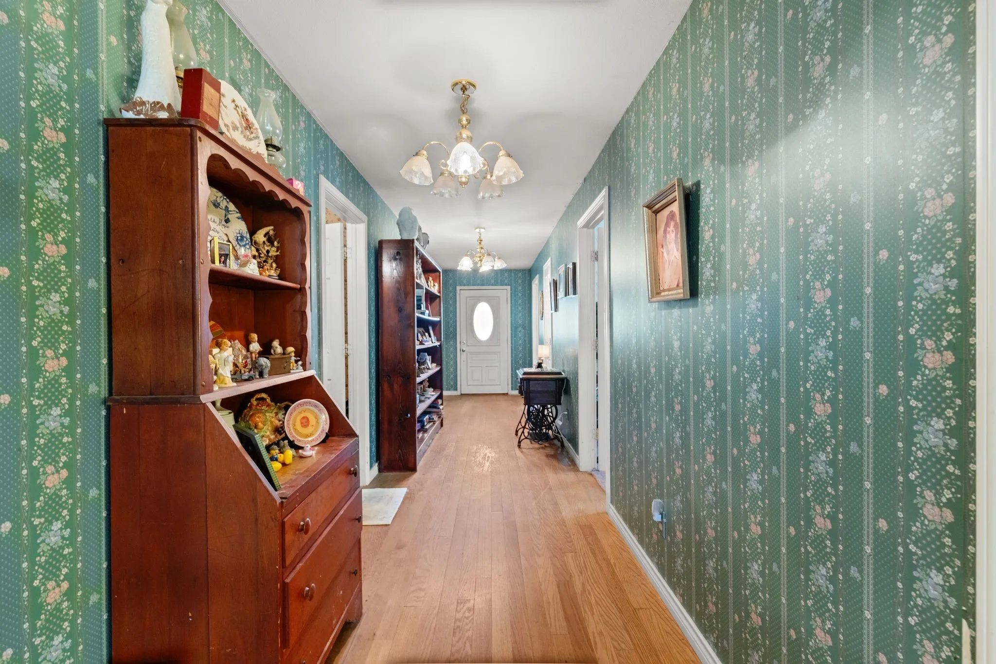Single Family Residence For Sale in Hunt County , 2803 Charity Road, Commerce, Texas 75428, 4 Bedroom, 2 Bathroom, Garage spaces, 1,767 Sqft, built in 1990, mls#21368951, Real Estate Agent in Commerce, Homes For Sale in Hunt county, Homes For Sale in Commerce, Realtor in Commerce Texas, Real Estate Brokerage Independent Realty Texas, Luminita Cordes Realtor