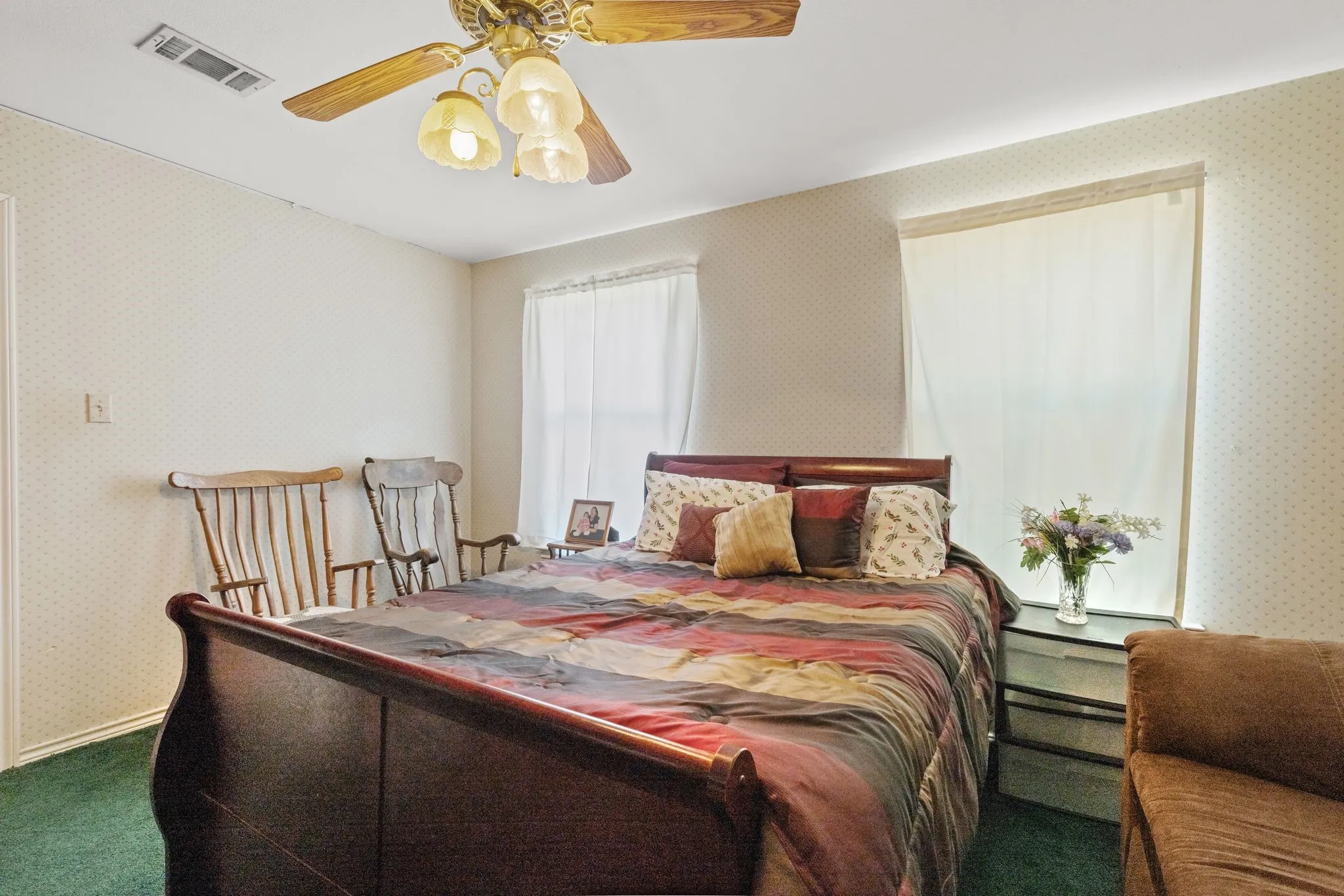 Single Family Residence For Sale in Hunt County , 2803 Charity Road, Commerce, Texas 75428, 4 Bedroom, 2 Bathroom, Garage spaces, 1,767 Sqft, built in 1990, mls#21368951, Real Estate Agent in Commerce, Homes For Sale in Hunt county, Homes For Sale in Commerce, Realtor in Commerce Texas, Real Estate Brokerage Independent Realty Texas, Luminita Cordes Realtor