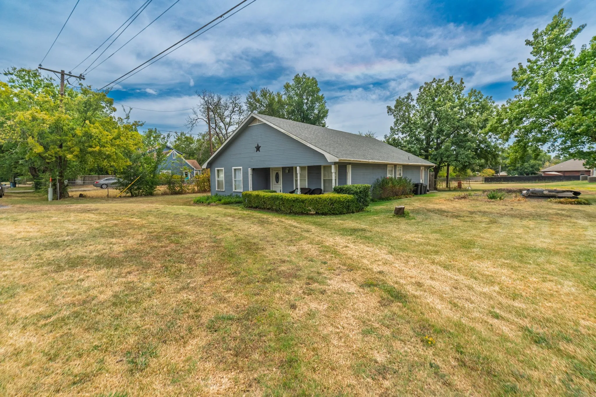 Single Family Residence For Sale in Hunt County , 2803 Charity Road, Commerce, Texas 75428, 4 Bedroom, 2 Bathroom, Garage spaces, 1,767 Sqft, built in 1990, mls#21368951, Real Estate Agent in Commerce, Homes For Sale in Hunt county, Homes For Sale in Commerce, Realtor in Commerce Texas, Real Estate Brokerage Independent Realty Texas, Luminita Cordes Realtor