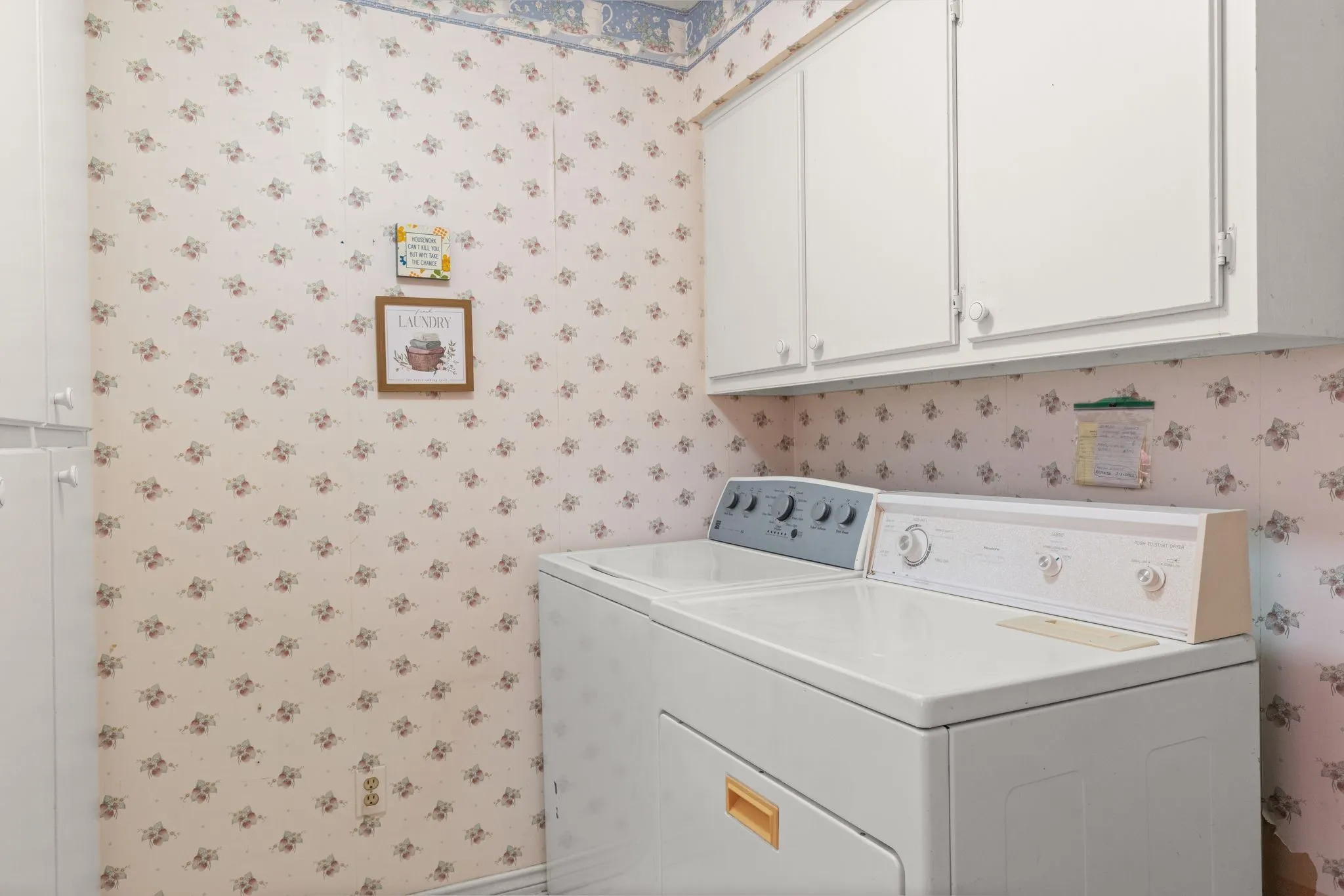 Single Family Residence For Sale in Hunt County , 2803 Charity Road, Commerce, Texas 75428, 4 Bedroom, 2 Bathroom, Garage spaces, 1,767 Sqft, built in 1990, mls#21368951, Real Estate Agent in Commerce, Homes For Sale in Hunt county, Homes For Sale in Commerce, Realtor in Commerce Texas, Real Estate Brokerage Independent Realty Texas, Luminita Cordes Realtor