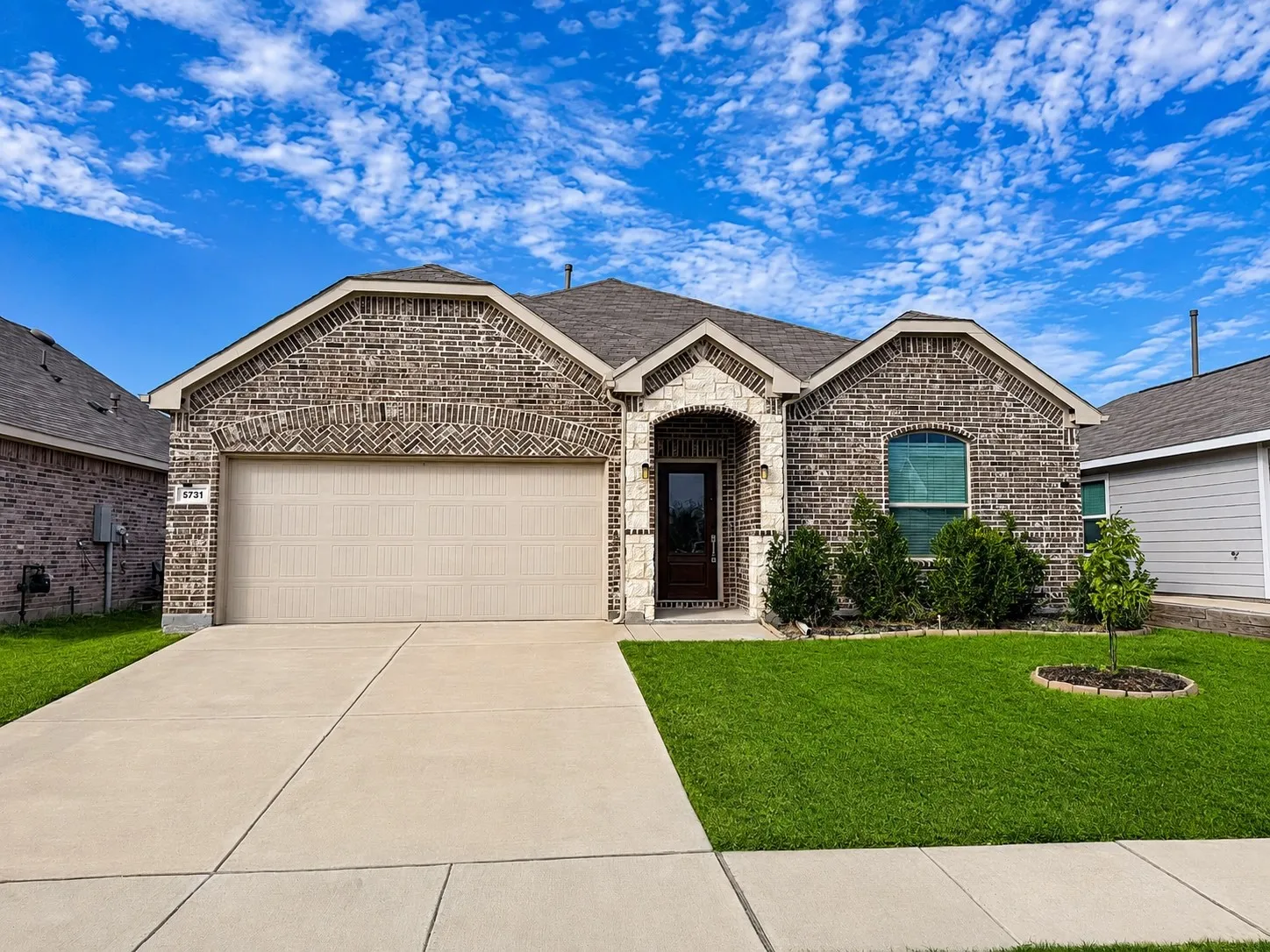 Single Family Residence For Sale in Kaufman County , 5731 Barbaro Drive, Forney, Texas 75126, 4 Bedroom, 2 Bathroom, 2 Garage spaces, 1,820 Sqft, built in 2021, mls#21367941, Real Estate Agent in Forney, Homes For Sale in Kaufman county, Homes For Sale in Forney, Realtor in Forney Texas, Real Estate Brokerage Independent Realty Texas, Luminita Cordes Realtor