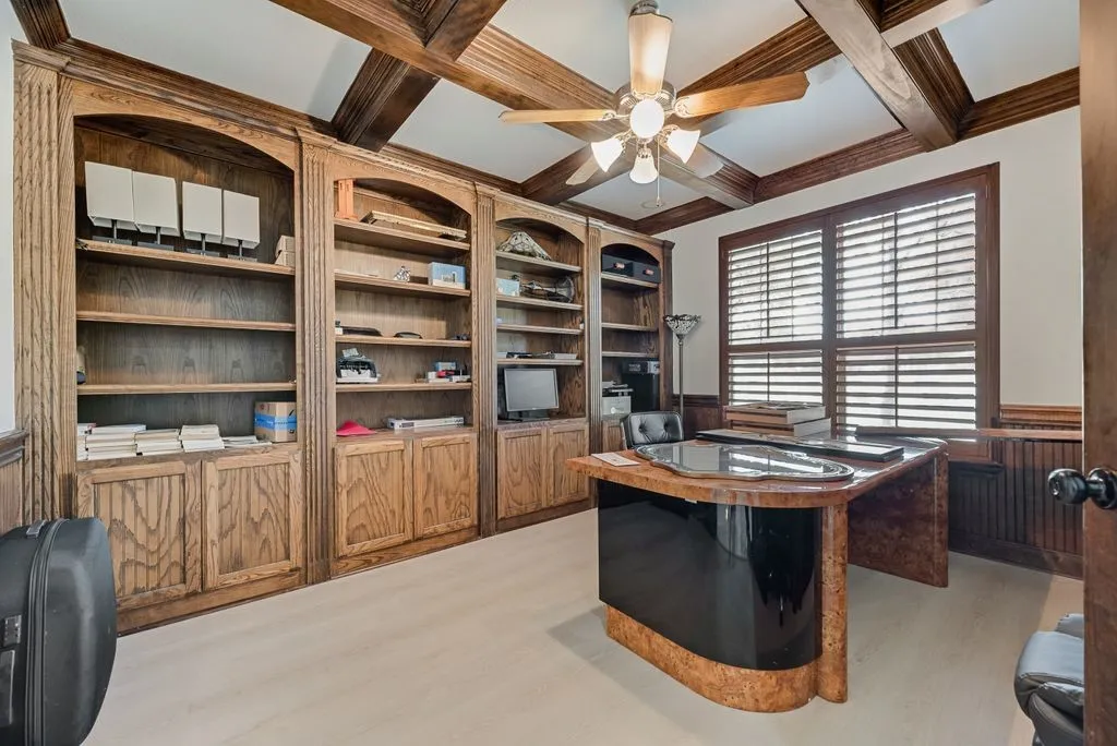 Single Family Residence For Sale in Denton County , 3925 Victory Drive, Frisco, Texas 75034, 4 Bedroom, 3 Bathroom, 2 Garage spaces, 3,711 Sqft, built in 2004, mls#21369007, Real Estate Agent in Frisco, Homes For Sale in Denton county, Homes For Sale in Frisco, Realtor in Frisco Texas, Real Estate Brokerage Independent Realty Texas, Luminita Cordes Realtor