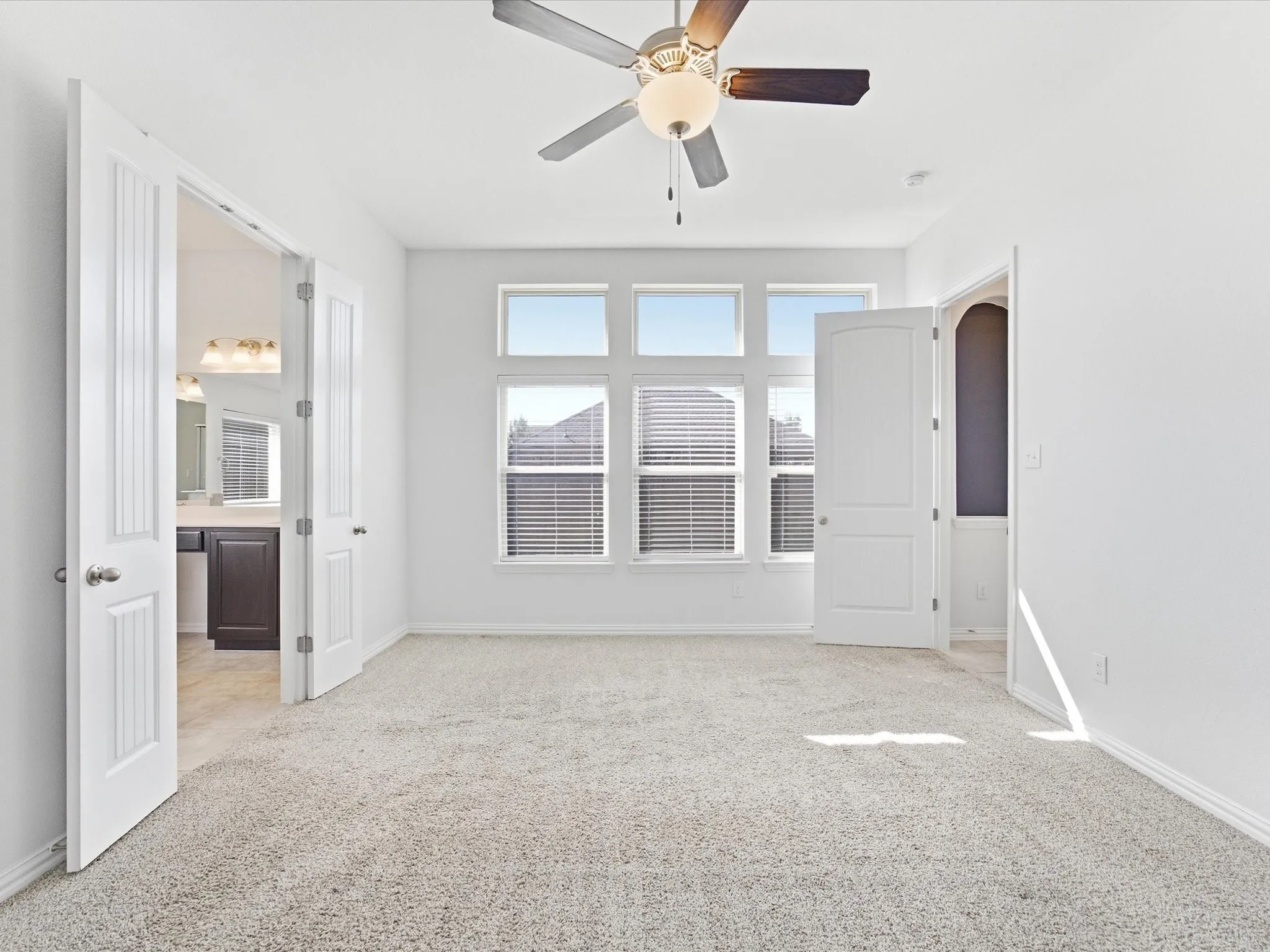 Single Family Residence For Sale in Collin County , 2810 Willow Lane, Melissa, Texas 75454, 4 Bedroom, 3 Bathroom, 2 Garage spaces, 2,189 Sqft, built in 2020, mls#21368953, Real Estate Agent in Melissa, Homes For Sale in Collin county, Homes For Sale in Melissa, Realtor in Melissa Texas, Real Estate Brokerage Independent Realty Texas, Luminita Cordes Realtor