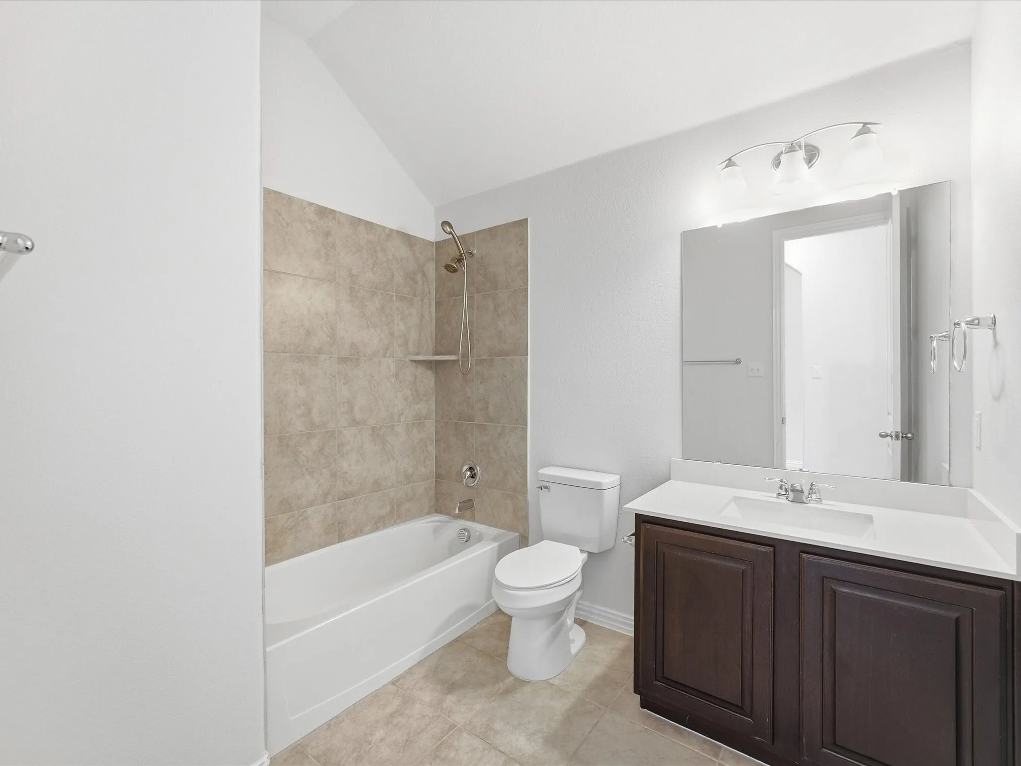 Single Family Residence For Sale in Collin County , 2810 Willow Lane, Melissa, Texas 75454, 4 Bedroom, 3 Bathroom, 2 Garage spaces, 2,189 Sqft, built in 2020, mls#21368953, Real Estate Agent in Melissa, Homes For Sale in Collin county, Homes For Sale in Melissa, Realtor in Melissa Texas, Real Estate Brokerage Independent Realty Texas, Luminita Cordes Realtor