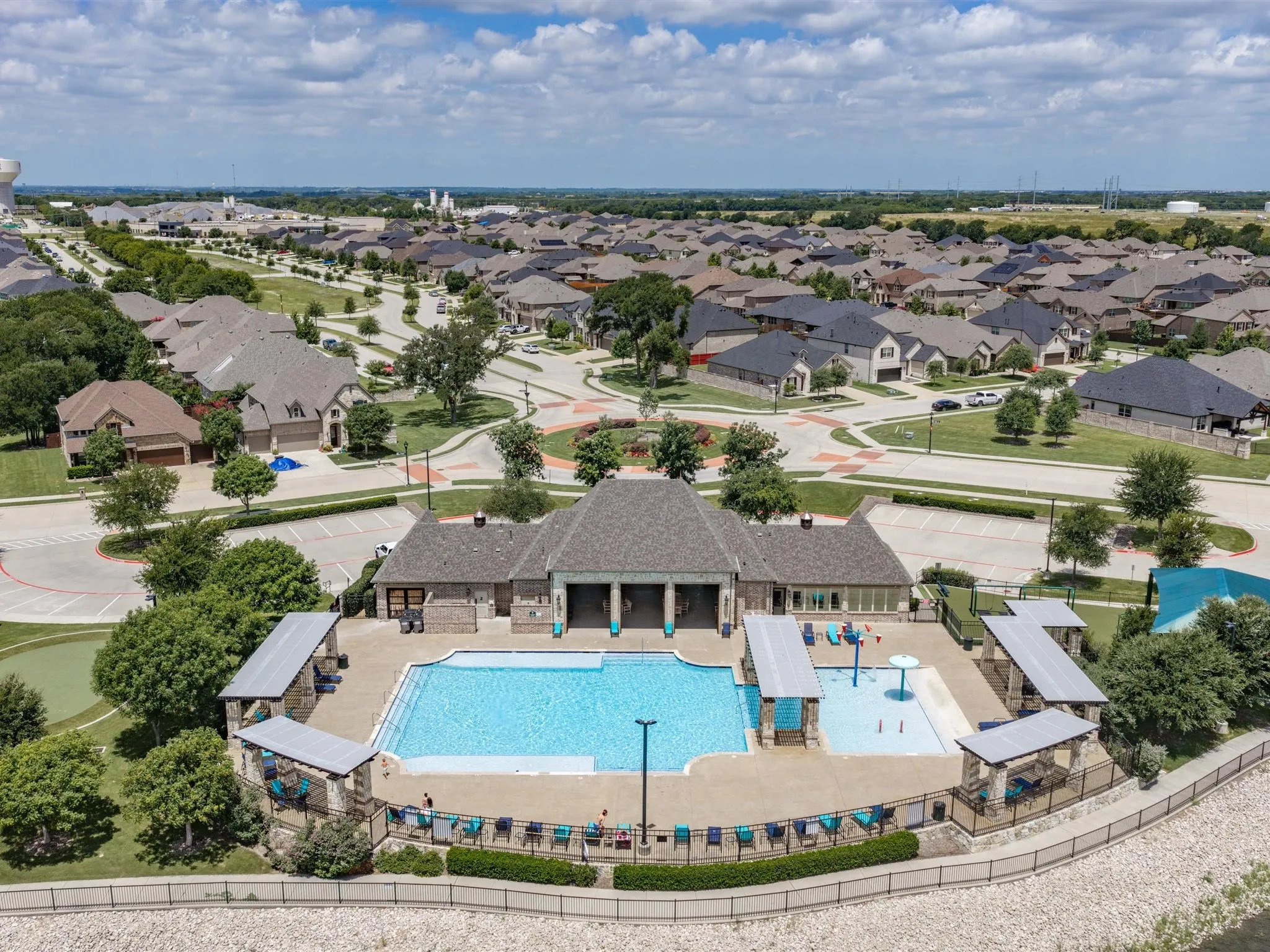 Single Family Residence For Sale in Collin County , 2810 Willow Lane, Melissa, Texas 75454, 4 Bedroom, 3 Bathroom, 2 Garage spaces, 2,189 Sqft, built in 2020, mls#21368953, Real Estate Agent in Melissa, Homes For Sale in Collin county, Homes For Sale in Melissa, Realtor in Melissa Texas, Real Estate Brokerage Independent Realty Texas, Luminita Cordes Realtor