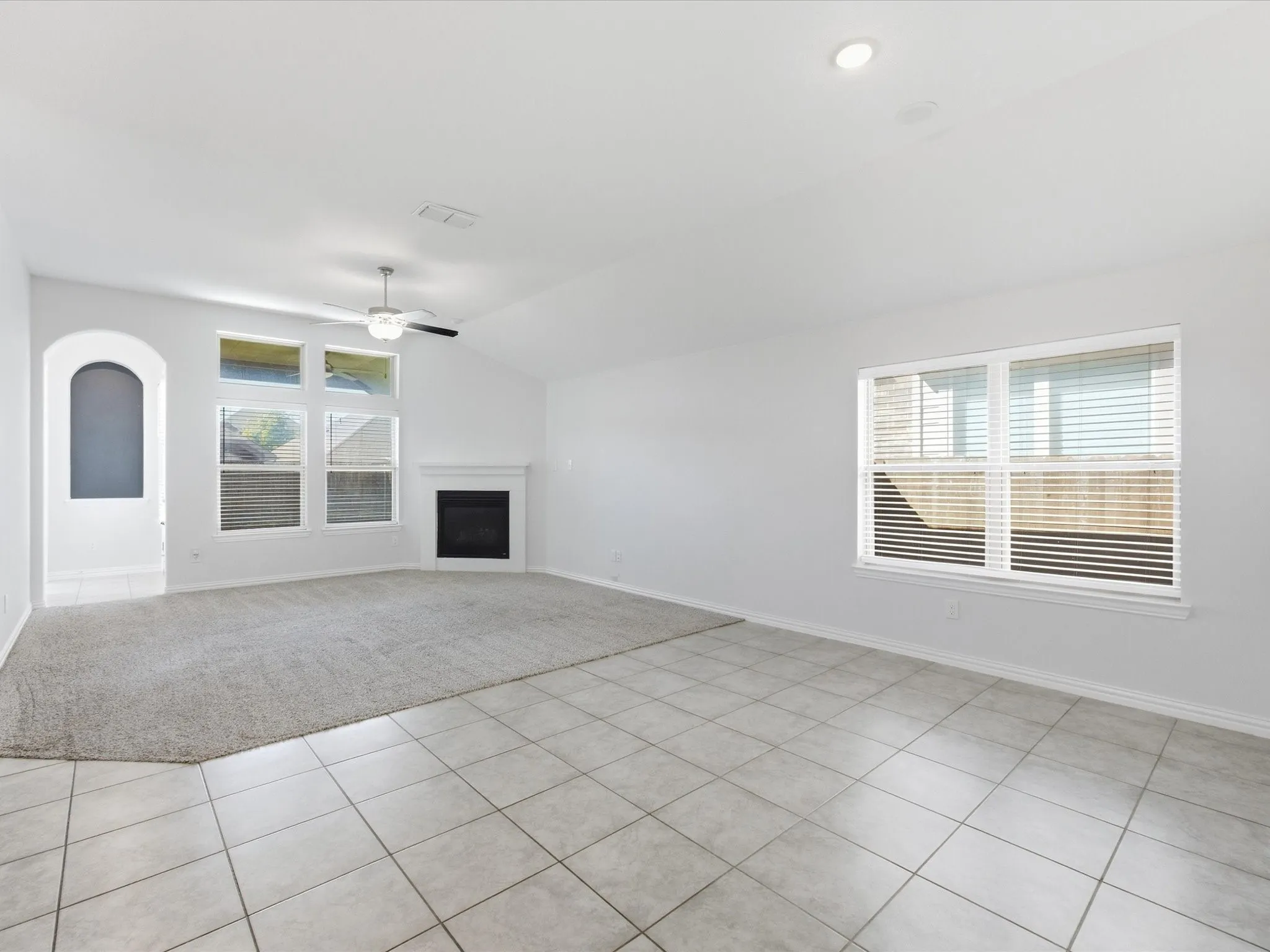 Single Family Residence For Sale in Collin County , 2810 Willow Lane, Melissa, Texas 75454, 4 Bedroom, 3 Bathroom, 2 Garage spaces, 2,189 Sqft, built in 2020, mls#21368953, Real Estate Agent in Melissa, Homes For Sale in Collin county, Homes For Sale in Melissa, Realtor in Melissa Texas, Real Estate Brokerage Independent Realty Texas, Luminita Cordes Realtor