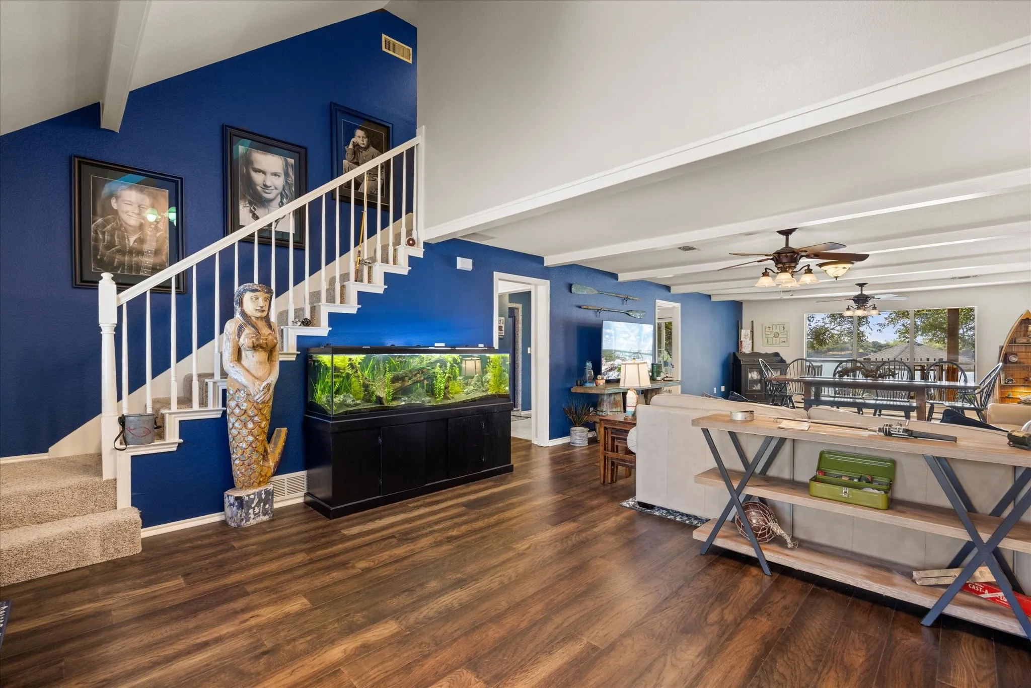 Single Family Residence For Sale in Hood County , 109 Casas Del Sur Street, Granbury, Texas 76049, 5 Bedroom, 5 Bathroom, 2 Garage spaces, 4,280 Sqft, built in 1988, mls#21365977, Real Estate Agent in Granbury, Homes For Sale in Hood county, Homes For Sale in Granbury, Realtor in Granbury Texas, Real Estate Brokerage Independent Realty Texas, Luminita Cordes Realtor