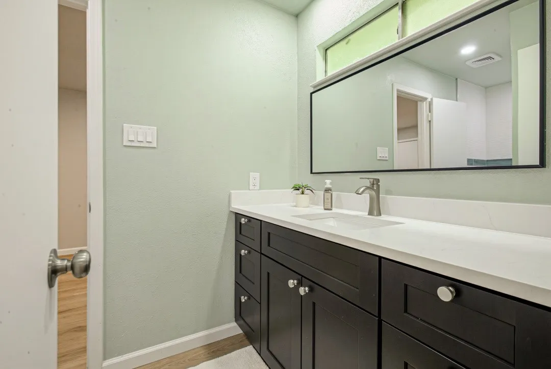 Single Family Residence For Rent in Dallas County , 1904 Clover Trail, Richardson, Texas 75081, 4 Bedroom, 2 Bathroom, Garage spaces, 3,101 Sqft, built in 1974, mls#21369026, Real Estate Agent in Richardson, Homes For Rent in Dallas county, Homes For Rent in Richardson, Realtor in Richardson Texas, Real Estate Brokerage Independent Realty Texas, Luminita Cordes Realtor