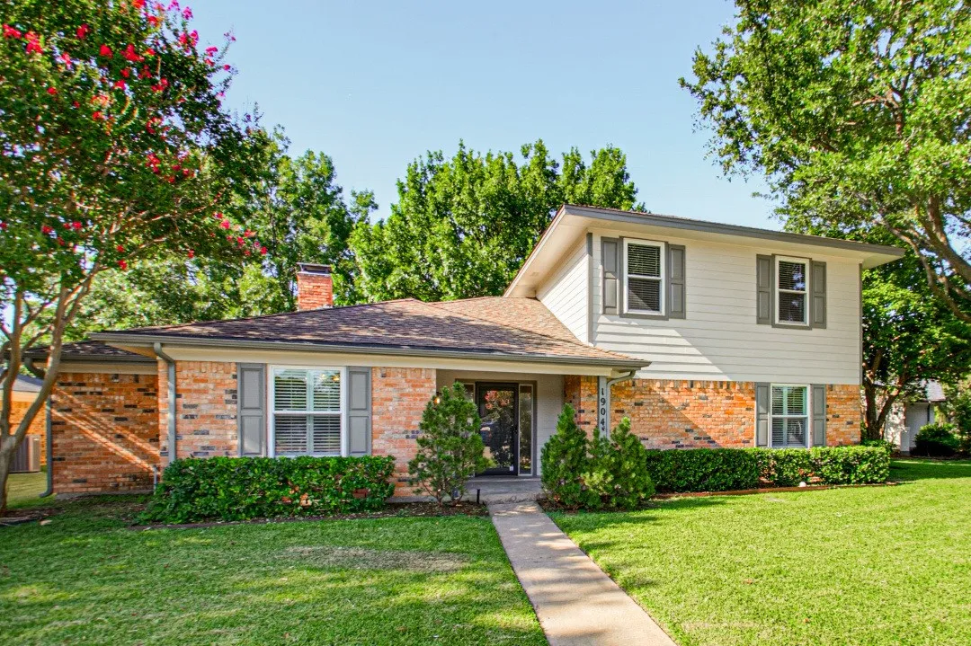 Single Family Residence For Rent in Dallas County , 1904 Clover Trail, Richardson, Texas 75081, 4 Bedroom, 2 Bathroom, Garage spaces, 3,101 Sqft, built in 1974, mls#21369026, Real Estate Agent in Richardson, Homes For Rent in Dallas county, Homes For Rent in Richardson, Realtor in Richardson Texas, Real Estate Brokerage Independent Realty Texas, Luminita Cordes Realtor