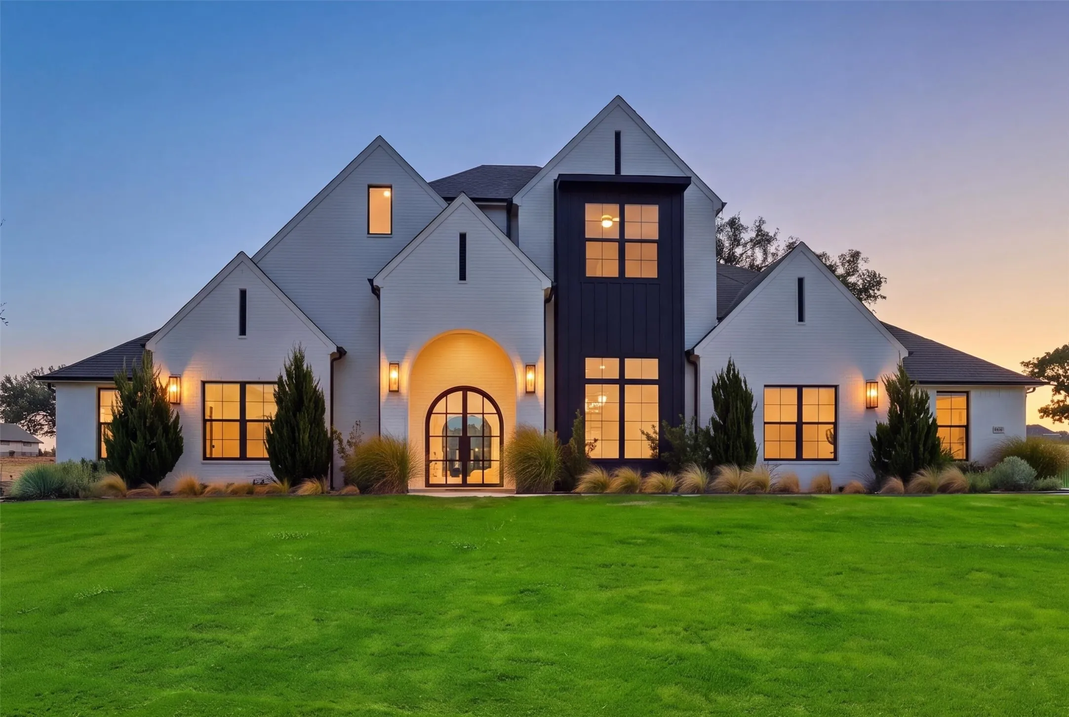 Single Family Residence For Sale in Hood County , 3022 Southern Rise Court, Granbury, Texas 76049, 4 Bedroom, 4 Bathroom, 3 Garage spaces, 4,169 Sqft, built in 2024, mls#21368927, Real Estate Agent in Granbury, Homes For Sale in Hood county, Homes For Sale in Granbury, Realtor in Granbury Texas, Real Estate Brokerage Independent Realty Texas, Luminita Cordes Realtor