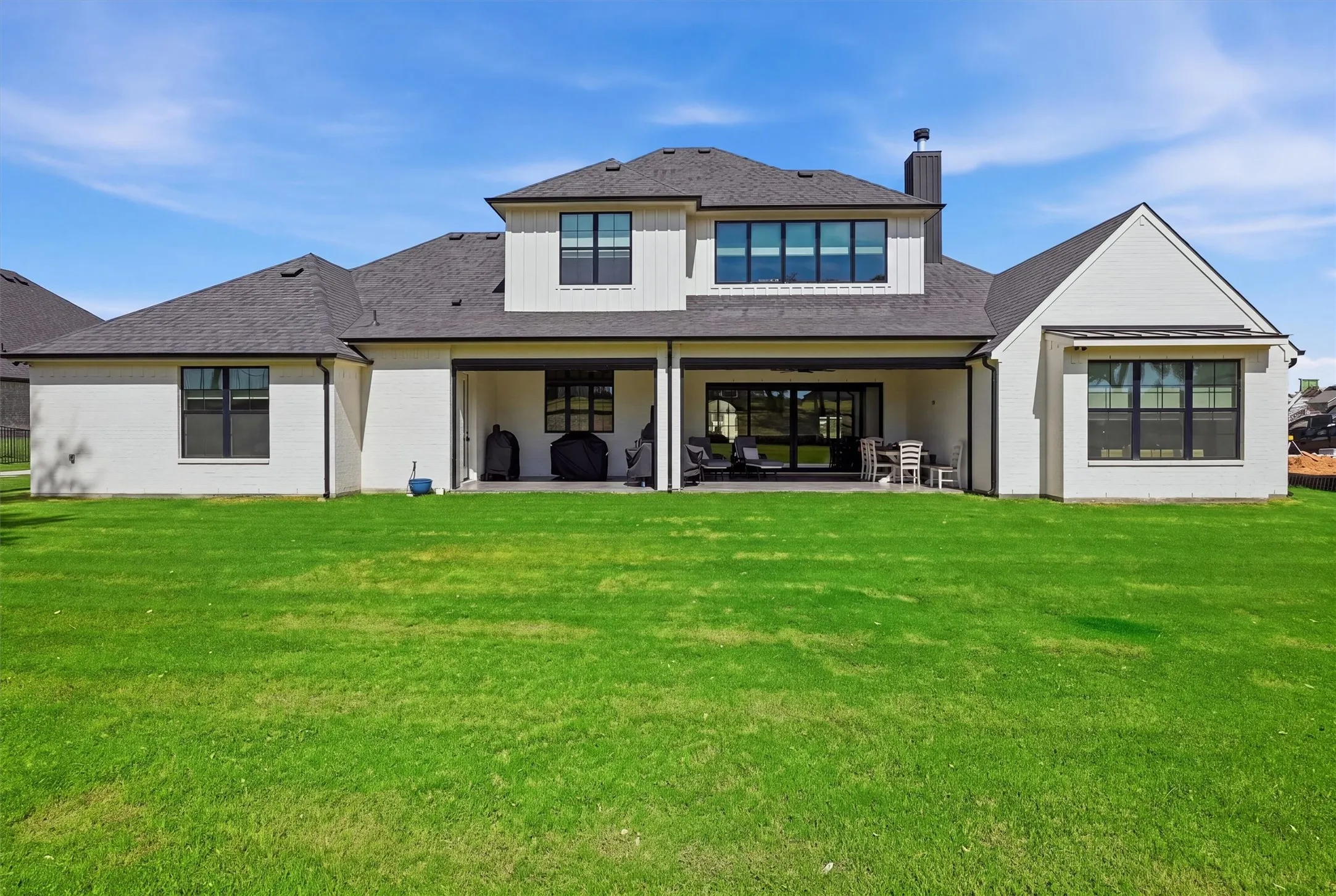 Single Family Residence For Sale in Hood County , 3022 Southern Rise Court, Granbury, Texas 76049, 4 Bedroom, 4 Bathroom, 3 Garage spaces, 4,169 Sqft, built in 2024, mls#21368927, Real Estate Agent in Granbury, Homes For Sale in Hood county, Homes For Sale in Granbury, Realtor in Granbury Texas, Real Estate Brokerage Independent Realty Texas, Luminita Cordes Realtor