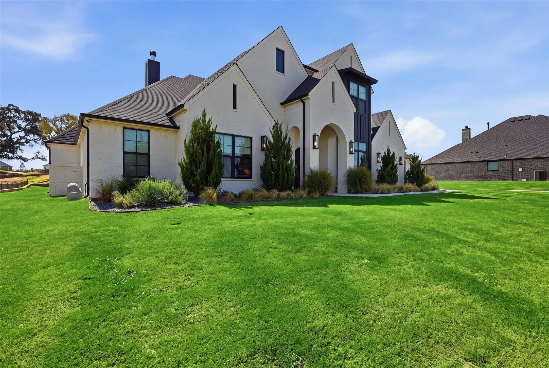 Single Family Residence For Sale in Hood County , 3022 Southern Rise Court, Granbury, Texas 76049, 4 Bedroom, 4 Bathroom, 3 Garage spaces, 4,169 Sqft, built in 2024, mls#21368927, Real Estate Agent in Granbury, Homes For Sale in Hood county, Homes For Sale in Granbury, Realtor in Granbury Texas, Real Estate Brokerage Independent Realty Texas, Luminita Cordes Realtor
