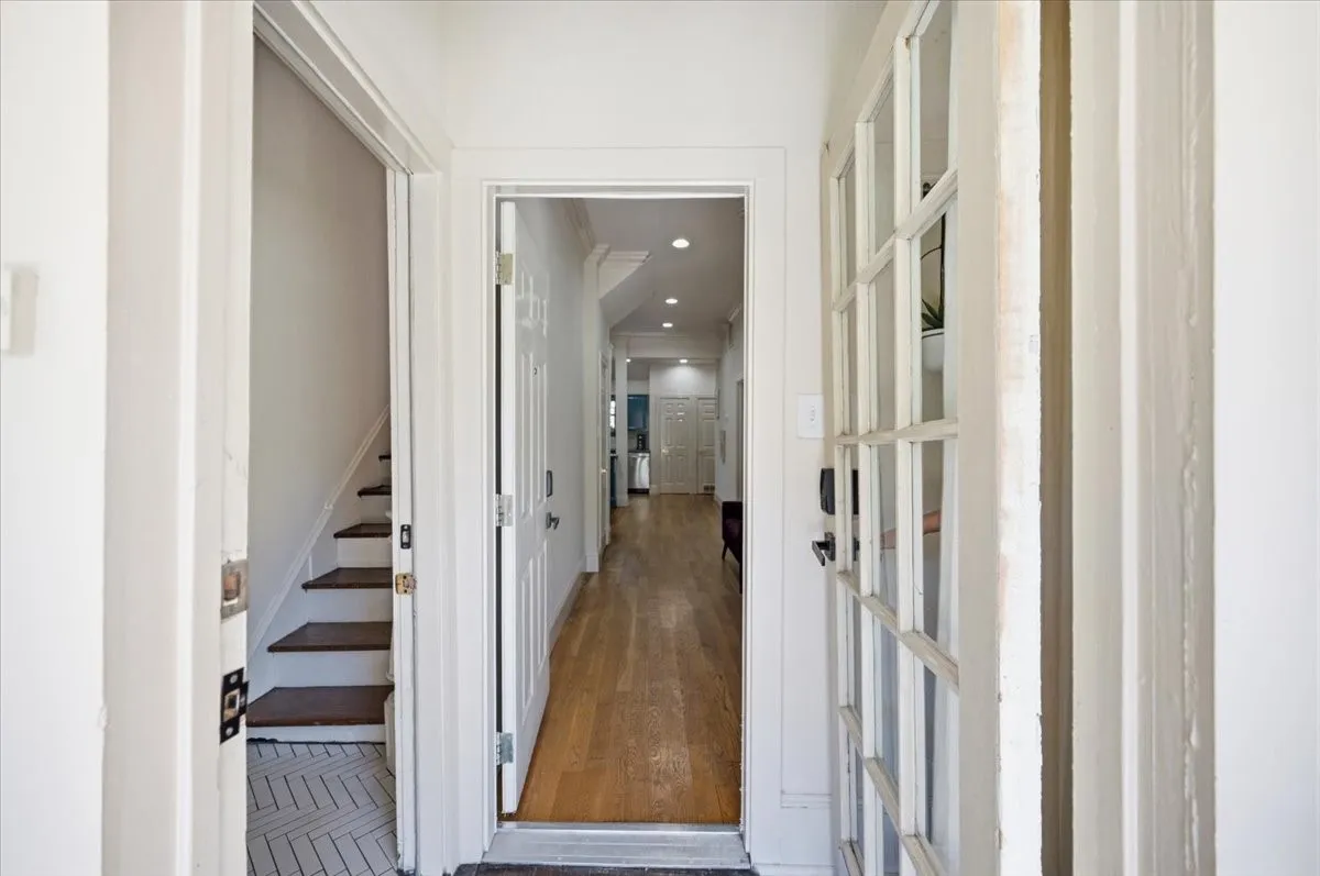Duplex For Sale in Dallas County , 4619 Worth Street 4617, Dallas, Texas 75246, 4 Bedroom, 2 Bathroom, Garage spaces, 0 Sqft, built in 1923, mls#21368948, Real Estate Agent in Dallas, Homes For Sale in Dallas county, Homes For Sale in Dallas, Realtor in Dallas Texas, Real Estate Brokerage Independent Realty Texas, Luminita Cordes Realtor