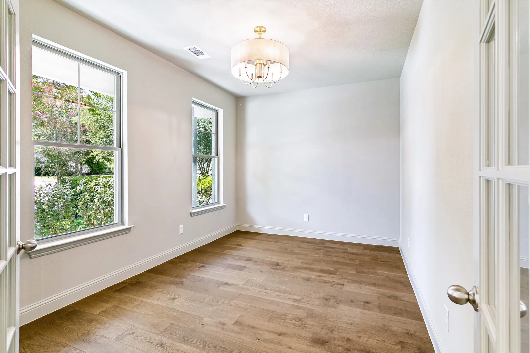 Single Family Residence For Sale in Tarrant County , 1609 Belle Place, Fort Worth, Texas 76107, 4 Bedroom, 4 Bathroom, 2 Garage spaces, 2,851 Sqft, built in 2026, mls#21368912, Real Estate Agent in Fort Worth, Homes For Sale in Tarrant county, Homes For Sale in Fort Worth, Realtor in Fort Worth Texas, Real Estate Brokerage Independent Realty Texas, Luminita Cordes Realtor