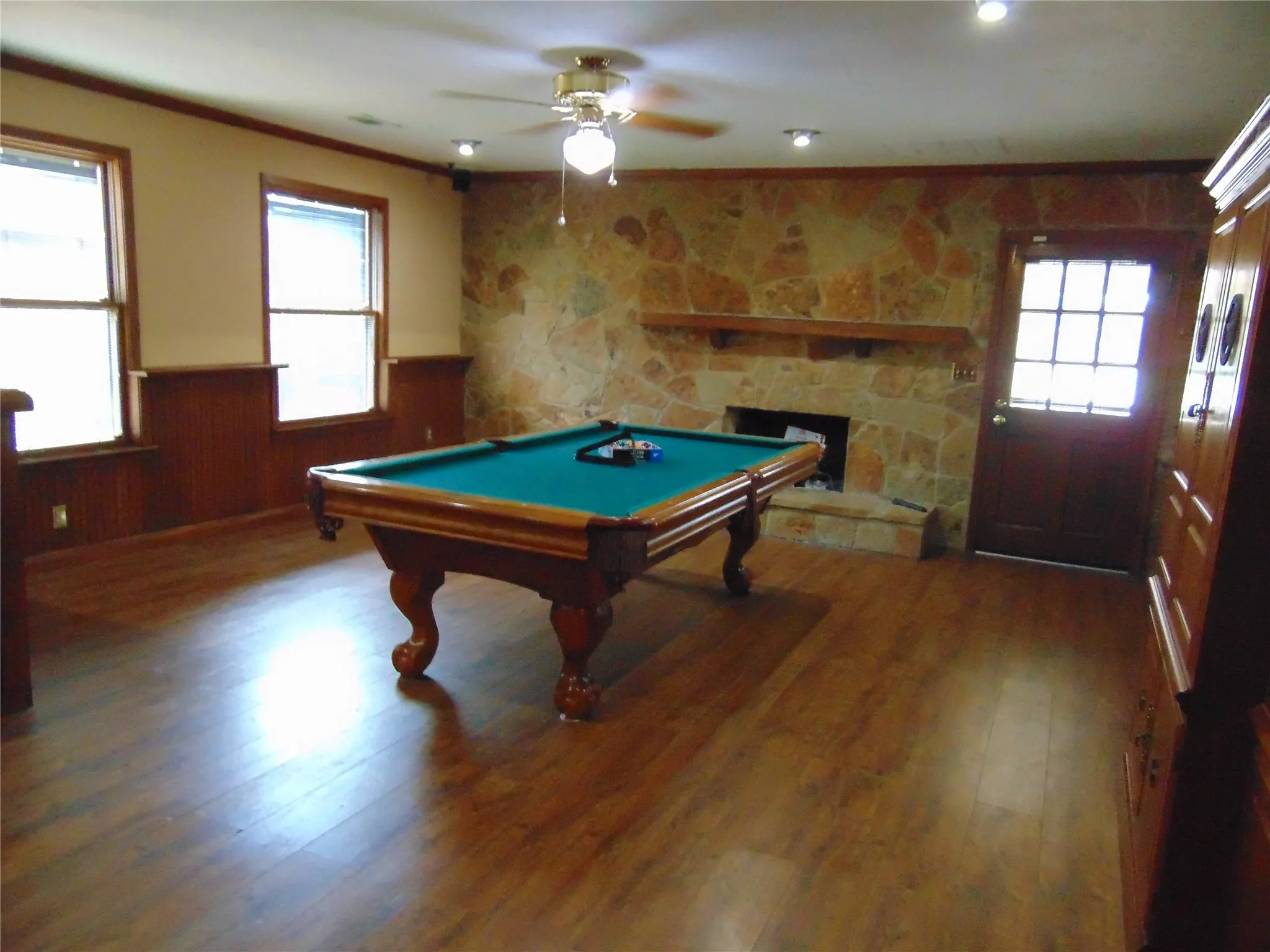 Single Family Residence For Sale in Dallas County , 1110 Meandering Way, Mesquite, Texas 75150, 3 Bedroom, 2 Bathroom, 1 Garage spaces, 2,044 Sqft, built in 1980, mls#21368248, Real Estate Agent in Mesquite, Homes For Sale in Dallas county, Homes For Sale in Mesquite, Realtor in Mesquite Texas, Real Estate Brokerage Independent Realty Texas, Luminita Cordes Realtor