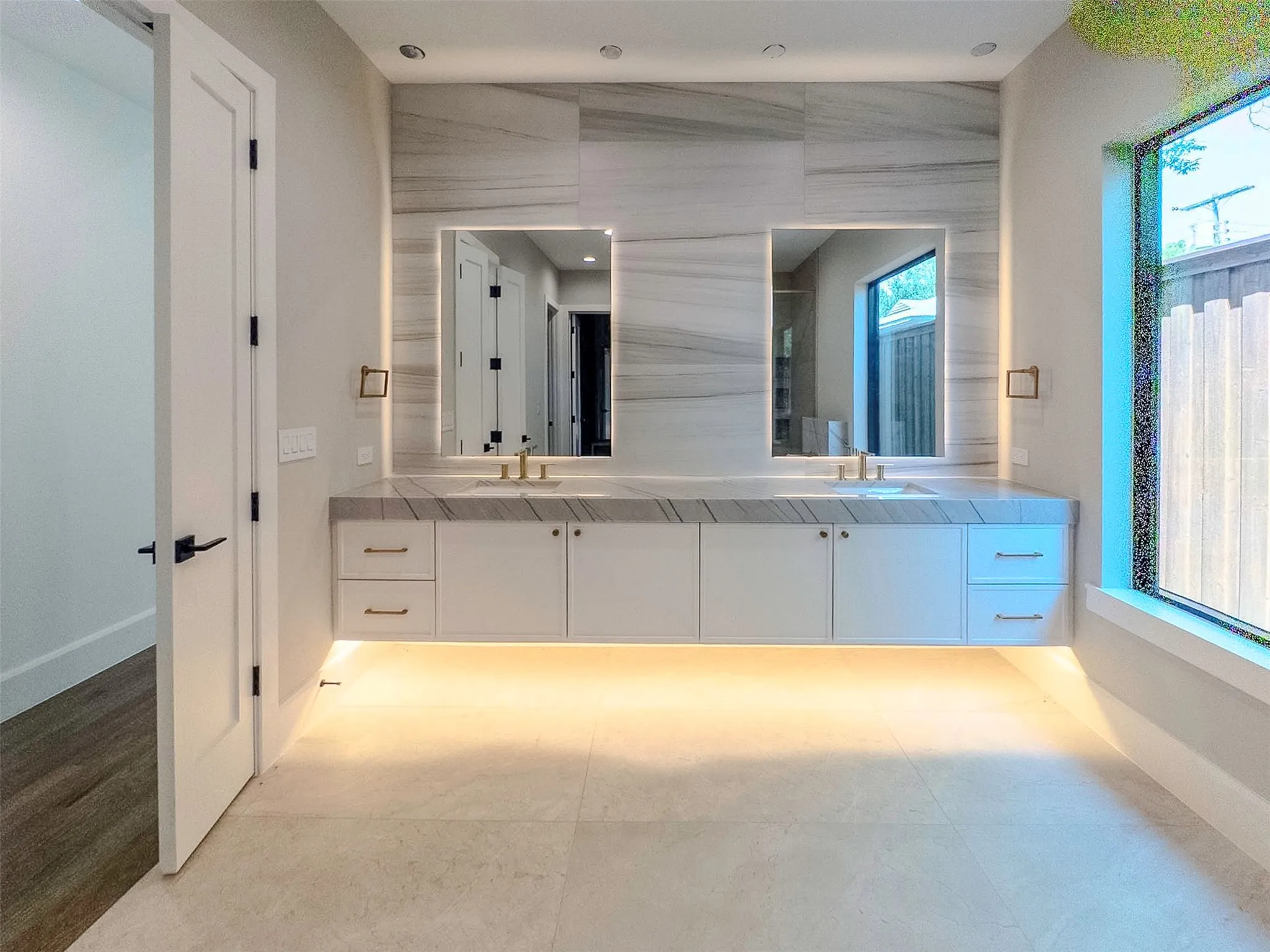 Single Family Residence For Sale in Dallas County , 9845 Lenel Place, Dallas, Texas 75220, 5 Bedroom, 7 Bathroom, 2 Garage spaces, 5,150 Sqft, built in 2026, mls#21369038, Real Estate Agent in Dallas, Homes For Sale in Dallas county, Homes For Sale in Dallas, Realtor in Dallas Texas, Real Estate Brokerage Independent Realty Texas, Luminita Cordes Realtor