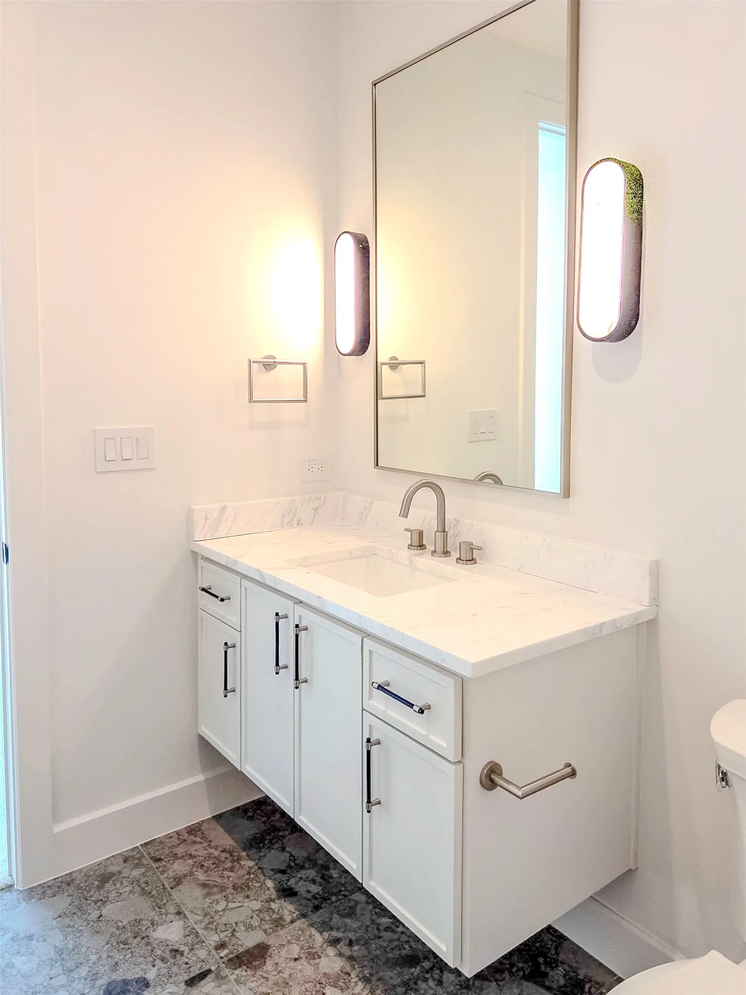 Single Family Residence For Sale in Dallas County , 9845 Lenel Place, Dallas, Texas 75220, 5 Bedroom, 7 Bathroom, 2 Garage spaces, 5,150 Sqft, built in 2026, mls#21369038, Real Estate Agent in Dallas, Homes For Sale in Dallas county, Homes For Sale in Dallas, Realtor in Dallas Texas, Real Estate Brokerage Independent Realty Texas, Luminita Cordes Realtor
