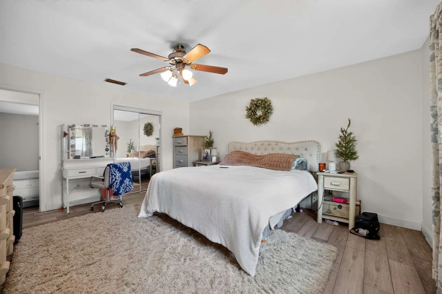 Single Family Residence For Sale in Gregg County , 1002 Forest Hills Street, Gladewater, Texas 75647, 3 Bedroom, 2 Bathroom, 2 Garage spaces, 1,824 Sqft, built in 1977, mls#21369044, Real Estate Agent in Gladewater, Homes For Sale in Gregg county, Homes For Sale in Gladewater, Realtor in Gladewater Texas, Real Estate Brokerage Independent Realty Texas, Luminita Cordes Realtor