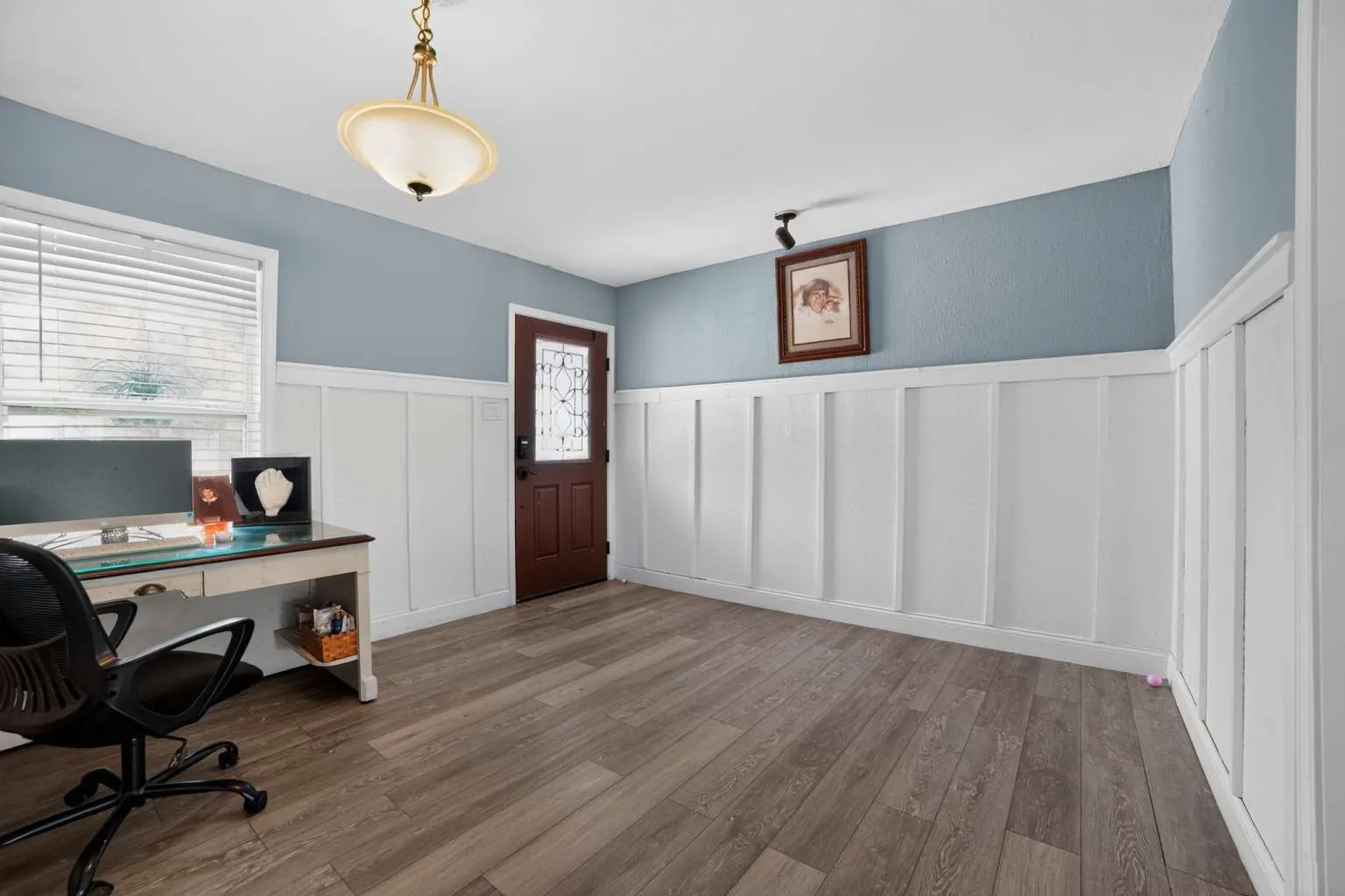 Single Family Residence For Sale in Gregg County , 1002 Forest Hills Street, Gladewater, Texas 75647, 3 Bedroom, 2 Bathroom, 2 Garage spaces, 1,824 Sqft, built in 1977, mls#21369044, Real Estate Agent in Gladewater, Homes For Sale in Gregg county, Homes For Sale in Gladewater, Realtor in Gladewater Texas, Real Estate Brokerage Independent Realty Texas, Luminita Cordes Realtor