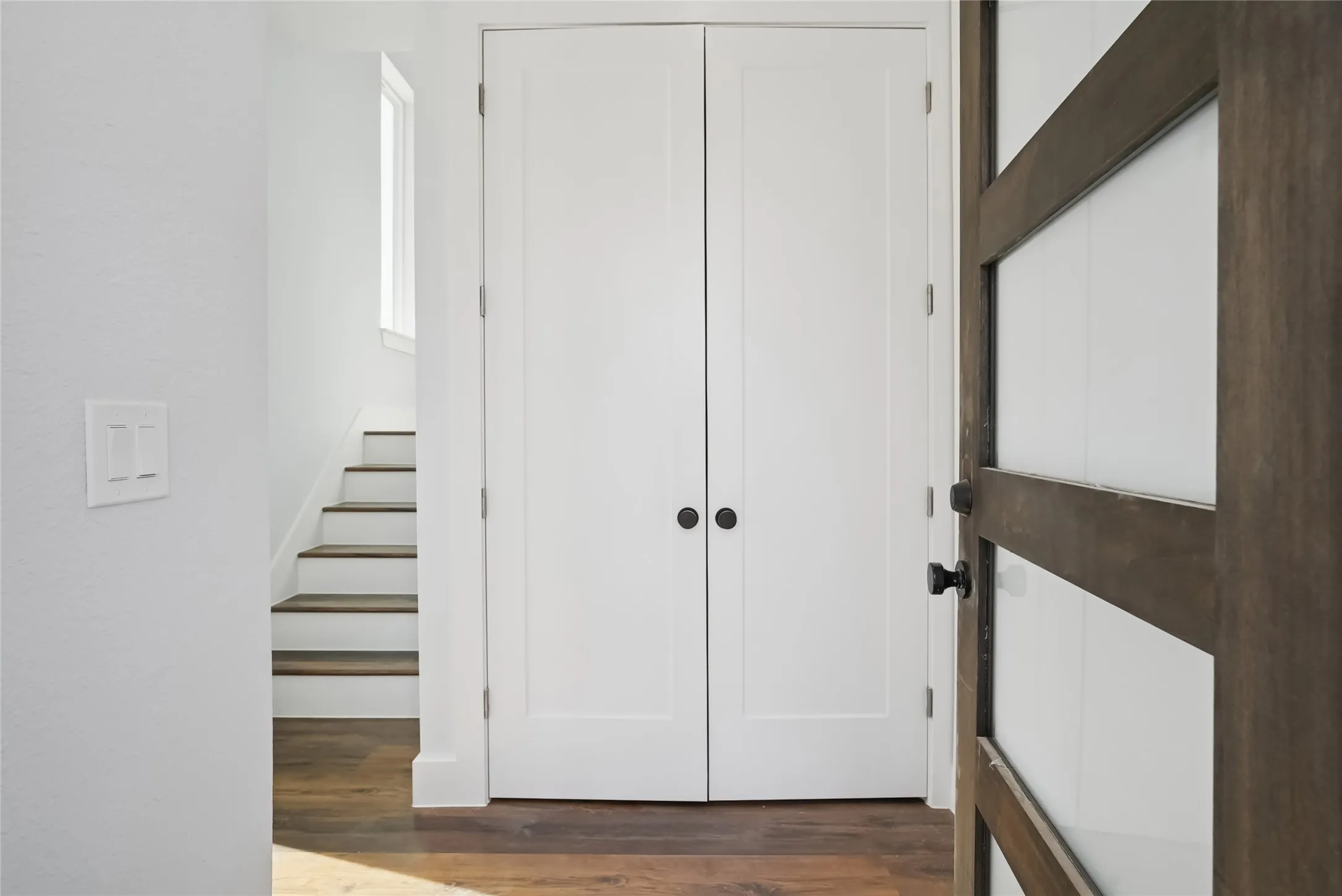 Townhouse For Rent in Denton County , 341 Bryan, Denton, Texas 76201, 3 Bedroom, 4 Bathroom, 2 Garage spaces, 1,400 Sqft, built in 2026, mls#21368836, Real Estate Agent in Denton, Homes For Rent in Denton county, Homes For Rent in Denton, Realtor in Denton Texas, Real Estate Brokerage Independent Realty Texas, Luminita Cordes Realtor