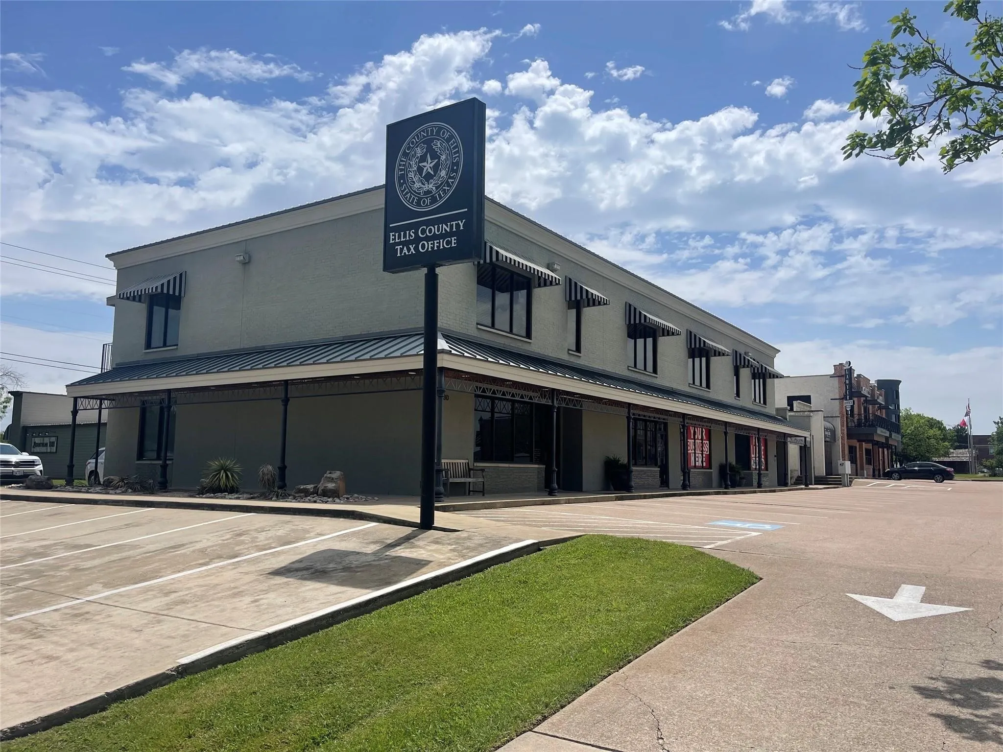 Office For Rent in Ellis County , 330 N 8th Street 104, Midlothian, Texas 76065, 0, 0, Garage spaces, 0 Sqft, built in 1985, mls#21366686, Real Estate Agent in Midlothian, Homes For Rent in Ellis county, Homes For Rent in Midlothian, Realtor in Midlothian Texas, Real Estate Brokerage Independent Realty Texas, Luminita Cordes Realtor