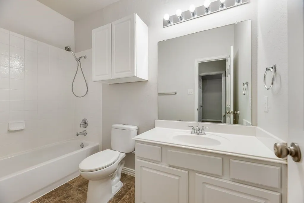 Single Family Residence For Rent in Collin County , 4613 Pine Brook Drive, Plano, Texas 75024, 4 Bedroom, 4 Bathroom, 2 Garage spaces, 2,619 Sqft, built in 2004, mls#21368872, Real Estate Agent in Plano, Homes For Rent in Collin county, Homes For Rent in Plano, Realtor in Plano Texas, Real Estate Brokerage Independent Realty Texas, Luminita Cordes Realtor