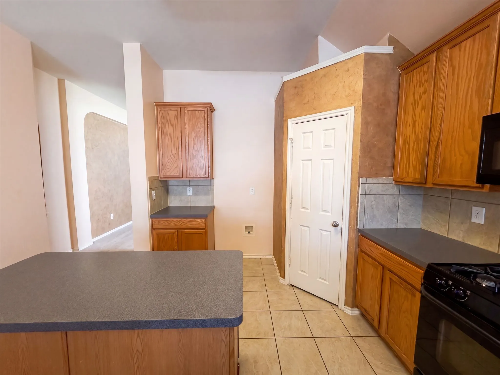 Single Family Residence For Sale in Dallas County , 1213 Whitecreek Drive, Glenn Heights, Texas 75154, 4 Bedroom, 2 Bathroom, 2 Garage spaces, 2,122 Sqft, built in 2004, mls#21369045, Real Estate Agent in Glenn Heights, Homes For Sale in Dallas county, Homes For Sale in Glenn Heights, Realtor in Glenn Heights Texas, Real Estate Brokerage Independent Realty Texas, Luminita Cordes Realtor