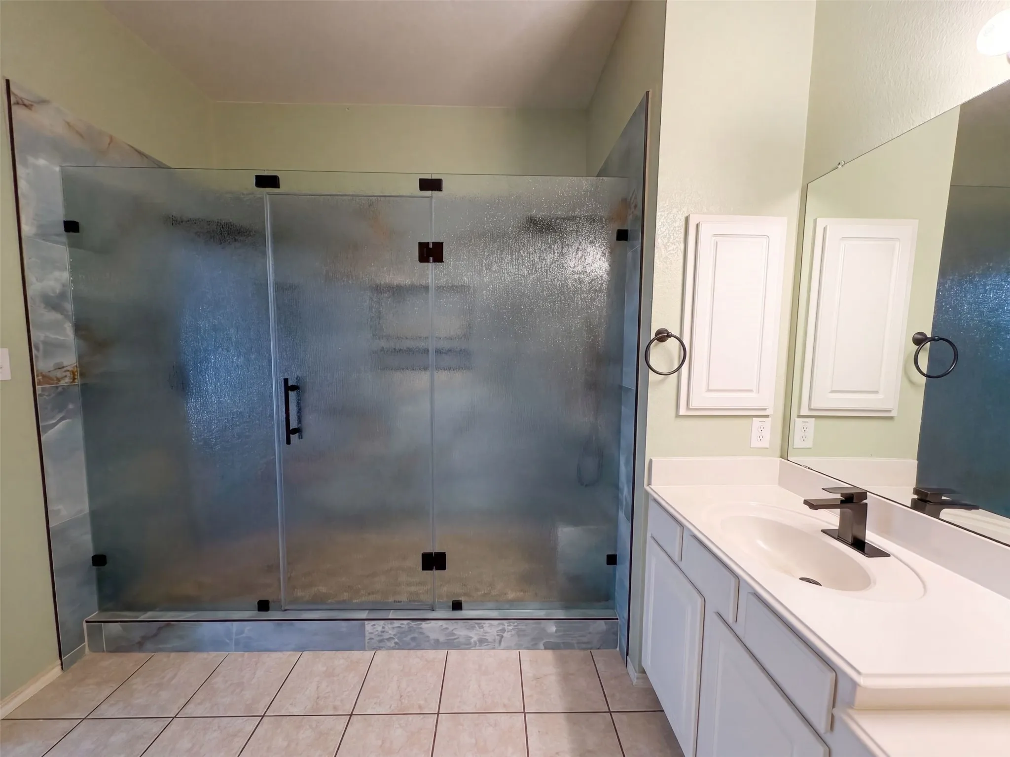 Single Family Residence For Sale in Dallas County , 1213 Whitecreek Drive, Glenn Heights, Texas 75154, 4 Bedroom, 2 Bathroom, 2 Garage spaces, 2,122 Sqft, built in 2004, mls#21369045, Real Estate Agent in Glenn Heights, Homes For Sale in Dallas county, Homes For Sale in Glenn Heights, Realtor in Glenn Heights Texas, Real Estate Brokerage Independent Realty Texas, Luminita Cordes Realtor