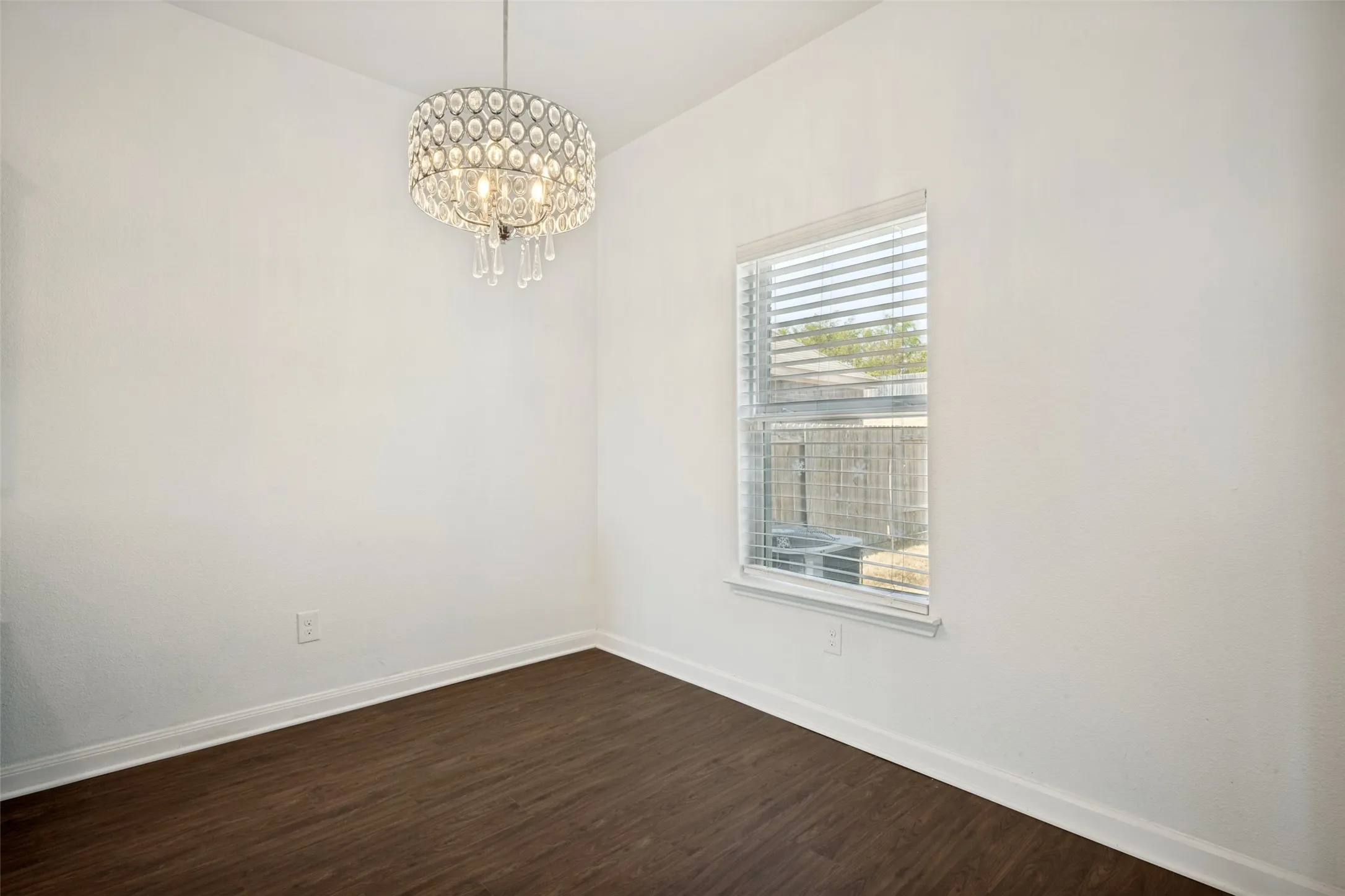 Single Family Residence For Sale in Denton County , 4605 Shy Creek Lane, Denton, Texas 76207, 4 Bedroom, 3 Bathroom, 2 Garage spaces, 2,313 Sqft, built in 2018, mls#21369051, Real Estate Agent in Denton, Homes For Sale in Denton county, Homes For Sale in Denton, Realtor in Denton Texas, Real Estate Brokerage Independent Realty Texas, Luminita Cordes Realtor