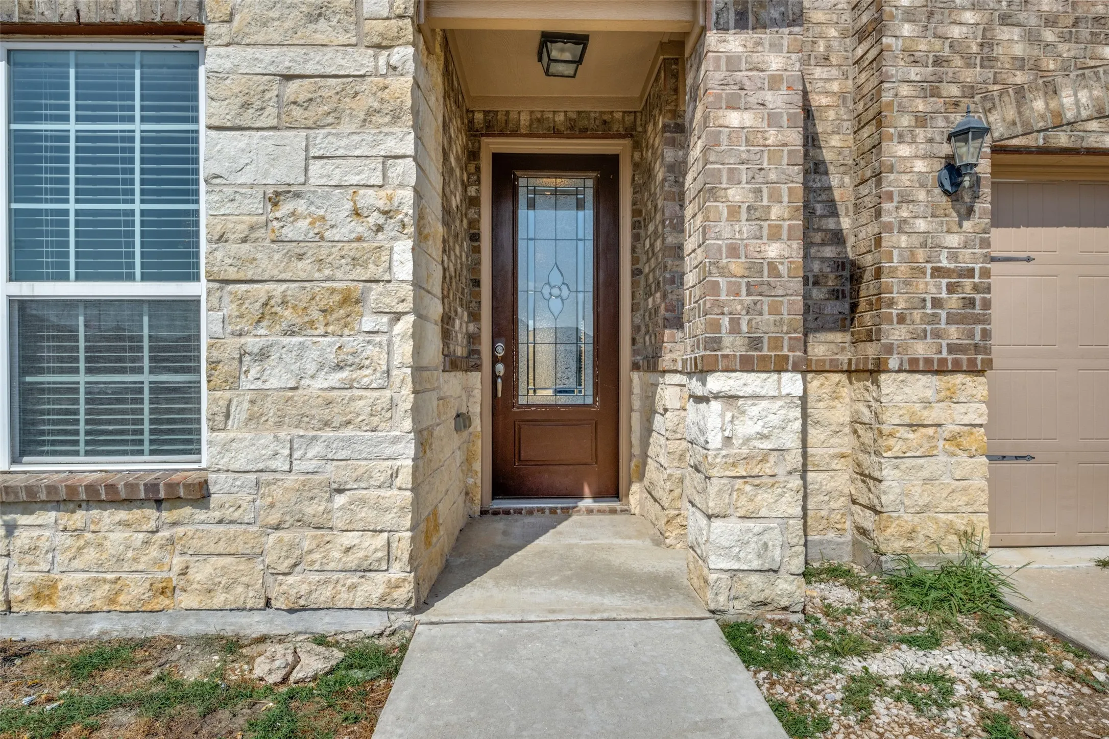 Single Family Residence For Sale in Denton County , 4605 Shy Creek Lane, Denton, Texas 76207, 4 Bedroom, 3 Bathroom, 2 Garage spaces, 2,313 Sqft, built in 2018, mls#21369051, Real Estate Agent in Denton, Homes For Sale in Denton county, Homes For Sale in Denton, Realtor in Denton Texas, Real Estate Brokerage Independent Realty Texas, Luminita Cordes Realtor