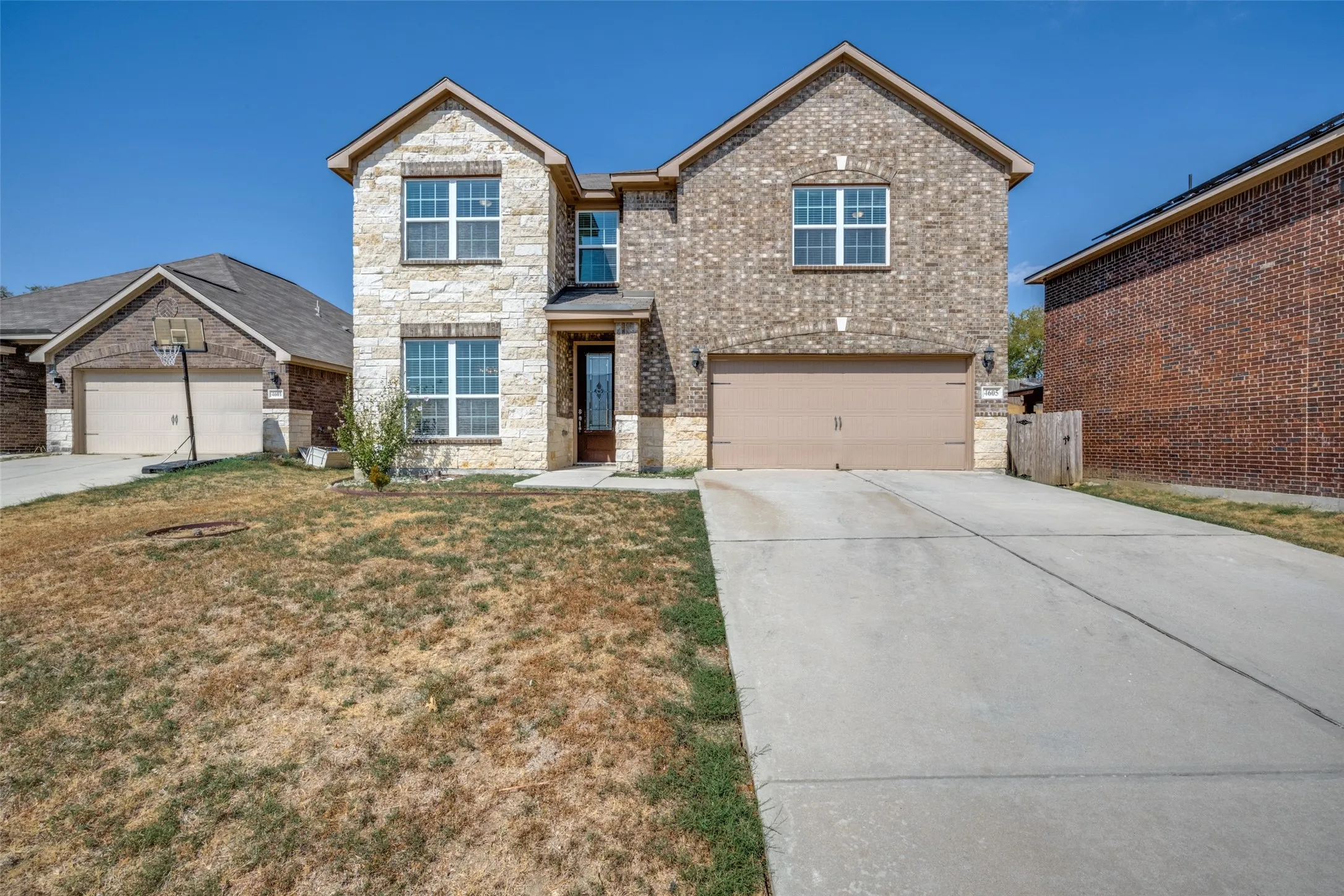 Single Family Residence For Sale in Denton County , 4605 Shy Creek Lane, Denton, Texas 76207, 4 Bedroom, 3 Bathroom, 2 Garage spaces, 2,313 Sqft, built in 2018, mls#21369051, Real Estate Agent in Denton, Homes For Sale in Denton county, Homes For Sale in Denton, Realtor in Denton Texas, Real Estate Brokerage Independent Realty Texas, Luminita Cordes Realtor