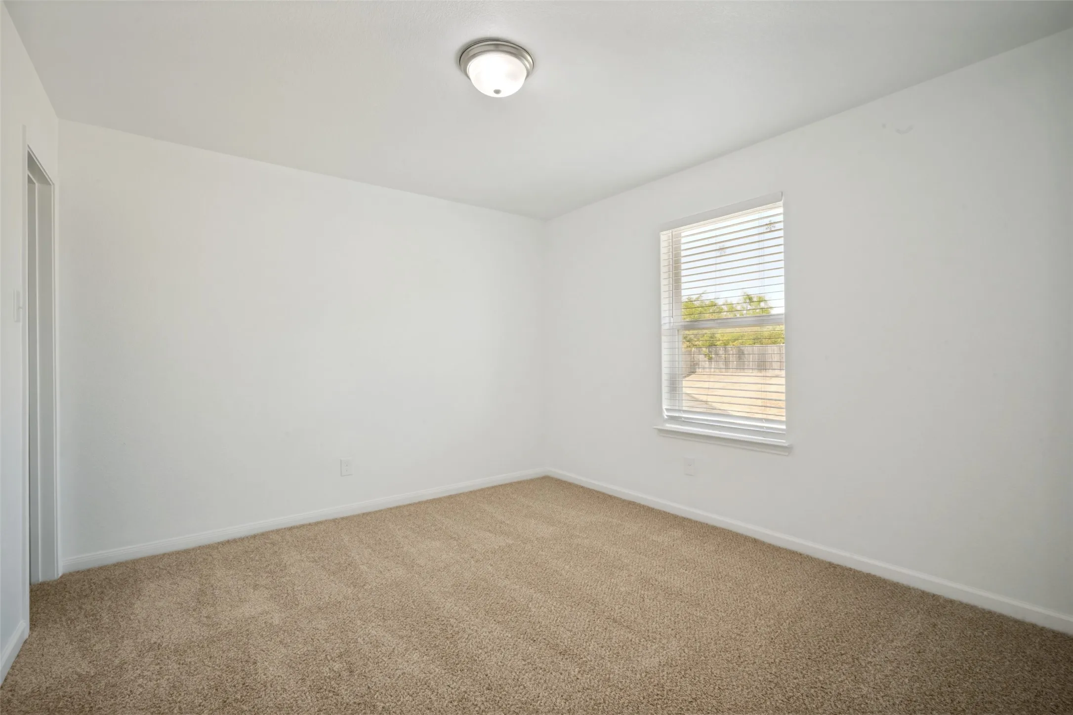 Single Family Residence For Sale in Denton County , 4605 Shy Creek Lane, Denton, Texas 76207, 4 Bedroom, 3 Bathroom, 2 Garage spaces, 2,313 Sqft, built in 2018, mls#21369051, Real Estate Agent in Denton, Homes For Sale in Denton county, Homes For Sale in Denton, Realtor in Denton Texas, Real Estate Brokerage Independent Realty Texas, Luminita Cordes Realtor