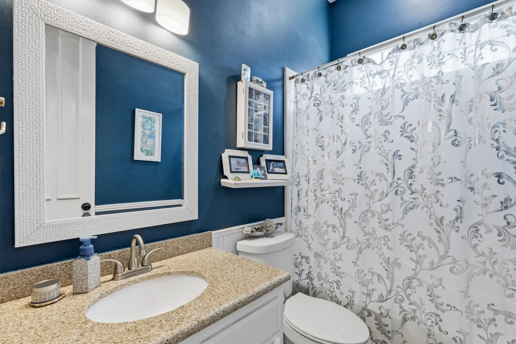 Single Family Residence For Sale in Collin County , 900 Bandera Court, Allen, Texas 75013, 5 Bedroom, 5 Bathroom, 3 Garage spaces, 4,034 Sqft, built in 1998, mls#21367302, Real Estate Agent in Allen, Homes For Sale in Collin county, Homes For Sale in Allen, Realtor in Allen Texas, Real Estate Brokerage Independent Realty Texas, Luminita Cordes Realtor