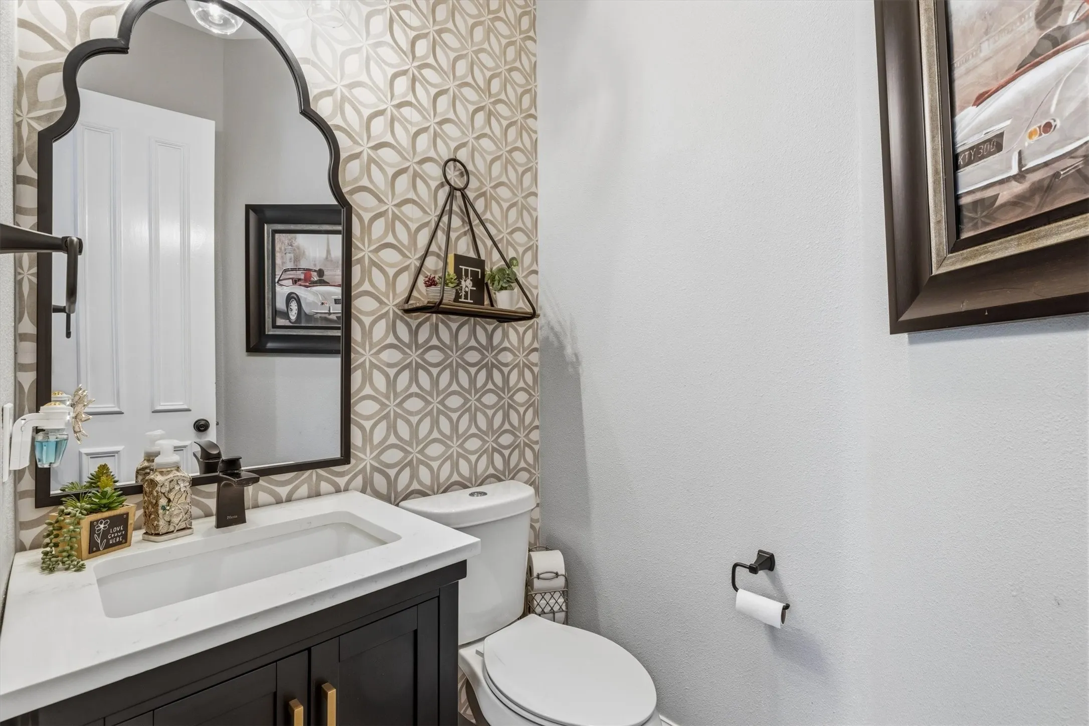 Single Family Residence For Sale in Collin County , 900 Bandera Court, Allen, Texas 75013, 5 Bedroom, 5 Bathroom, 3 Garage spaces, 4,034 Sqft, built in 1998, mls#21367302, Real Estate Agent in Allen, Homes For Sale in Collin county, Homes For Sale in Allen, Realtor in Allen Texas, Real Estate Brokerage Independent Realty Texas, Luminita Cordes Realtor