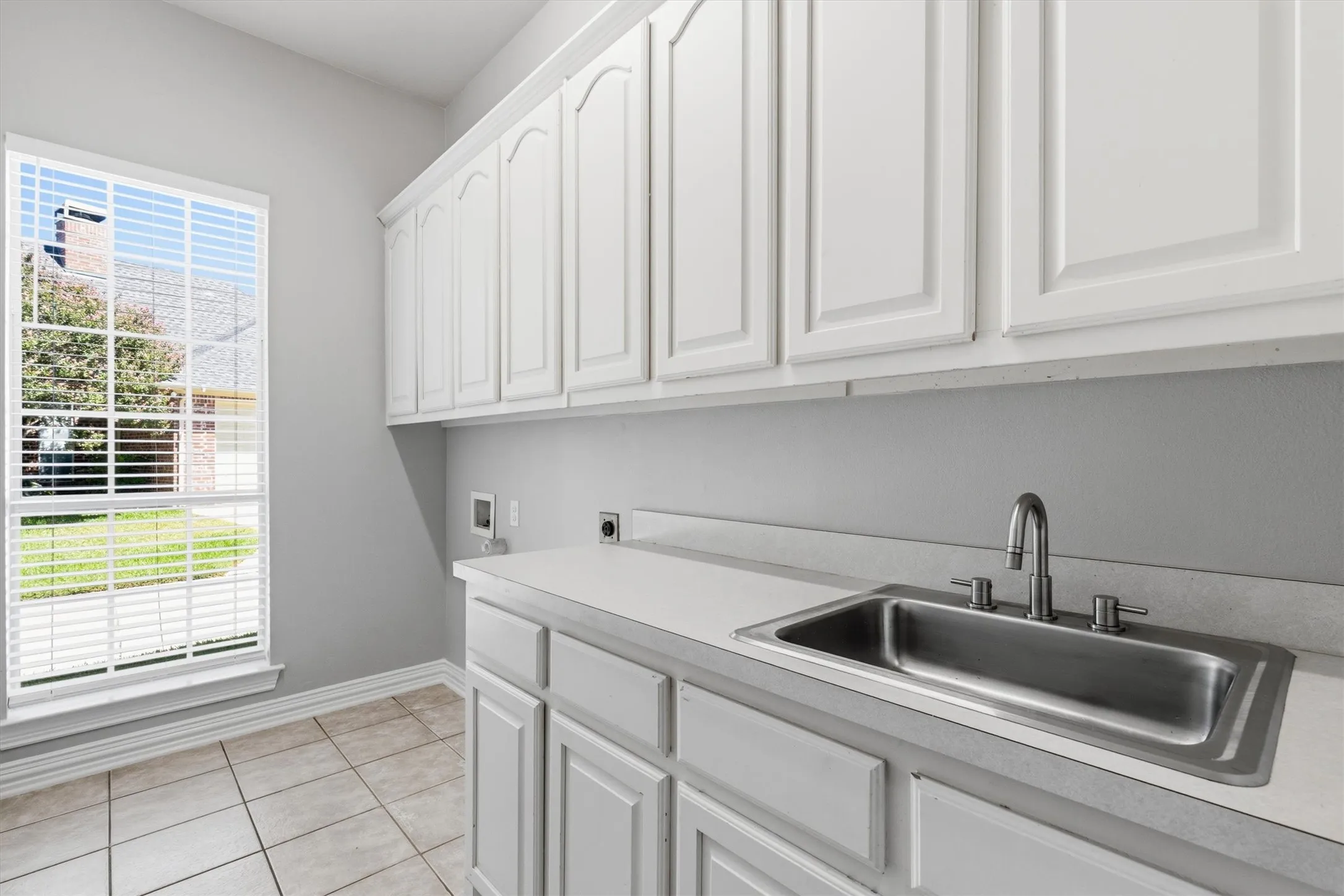 Single Family Residence For Sale in Collin County , 900 Bandera Court, Allen, Texas 75013, 5 Bedroom, 5 Bathroom, 3 Garage spaces, 4,034 Sqft, built in 1998, mls#21367302, Real Estate Agent in Allen, Homes For Sale in Collin county, Homes For Sale in Allen, Realtor in Allen Texas, Real Estate Brokerage Independent Realty Texas, Luminita Cordes Realtor