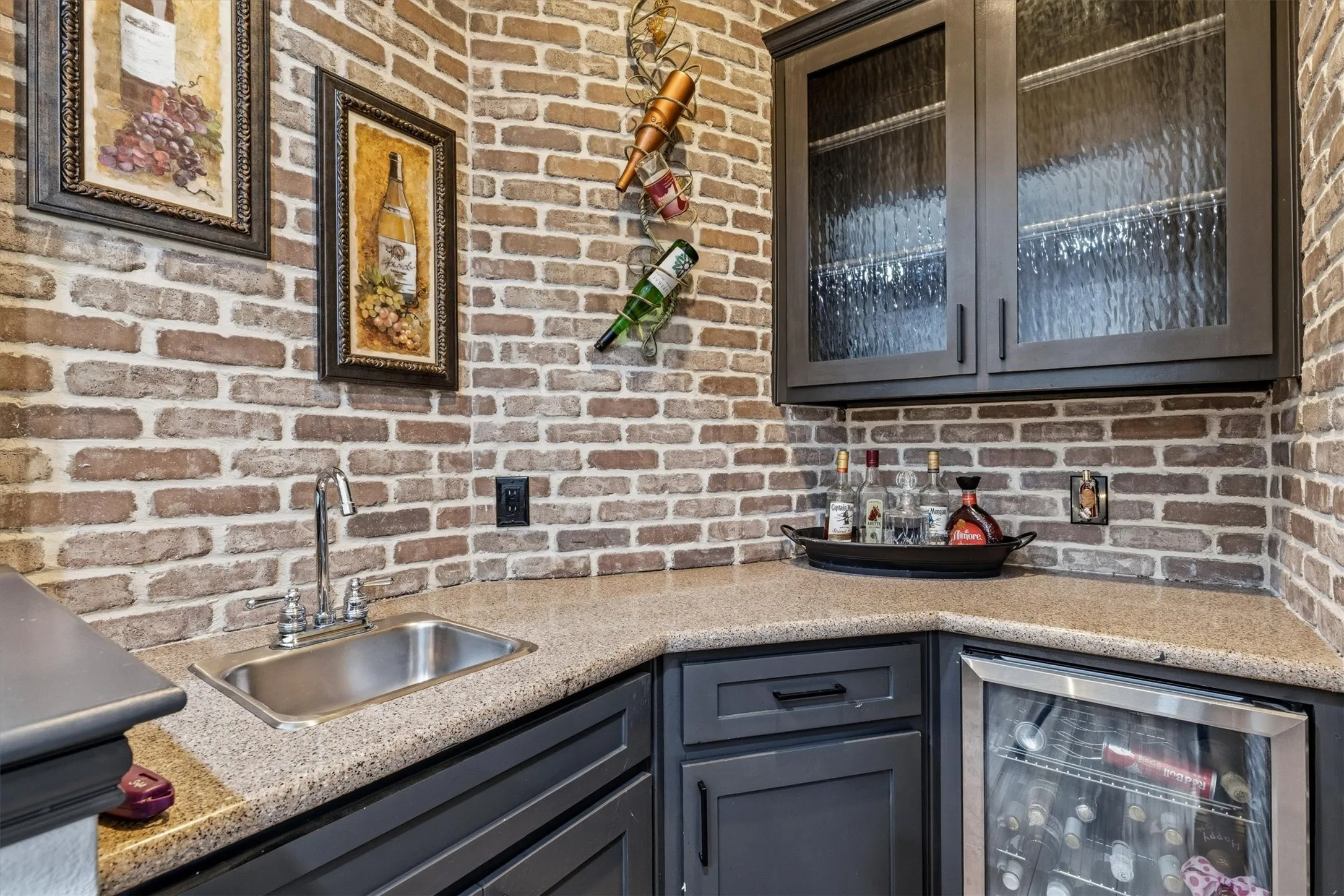 Single Family Residence For Sale in Collin County , 900 Bandera Court, Allen, Texas 75013, 5 Bedroom, 5 Bathroom, 3 Garage spaces, 4,034 Sqft, built in 1998, mls#21367302, Real Estate Agent in Allen, Homes For Sale in Collin county, Homes For Sale in Allen, Realtor in Allen Texas, Real Estate Brokerage Independent Realty Texas, Luminita Cordes Realtor