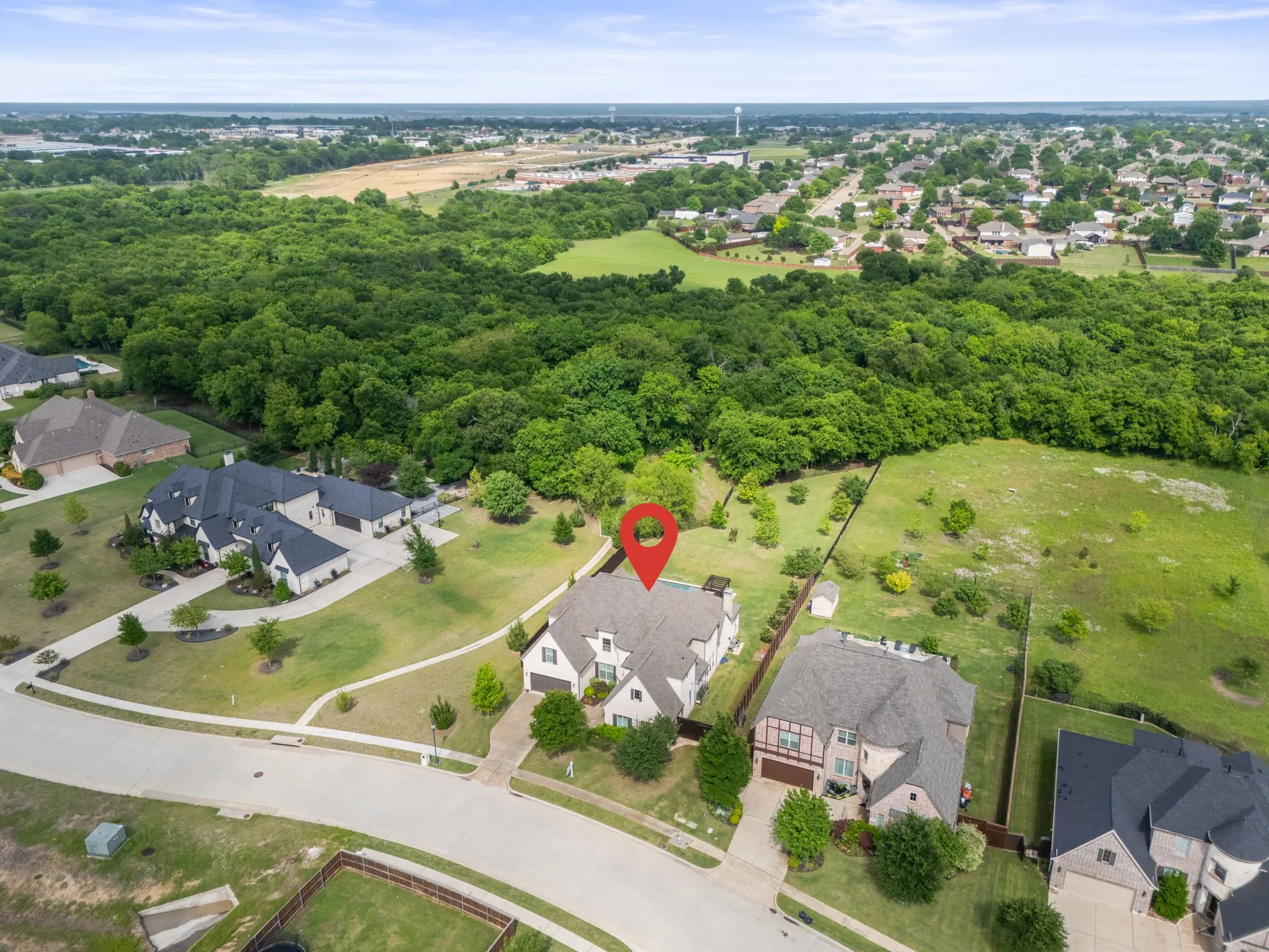 Single Family Residence For Sale in Collin County , 1642 Jeffrey Drive, Wylie, Texas 75098, 5 Bedroom, 6 Bathroom, 3 Garage spaces, 4,759 Sqft, built in 2016, mls#21368212, Real Estate Agent in Wylie, Homes For Sale in Collin county, Homes For Sale in Wylie, Realtor in Wylie Texas, Real Estate Brokerage Independent Realty Texas, Luminita Cordes Realtor