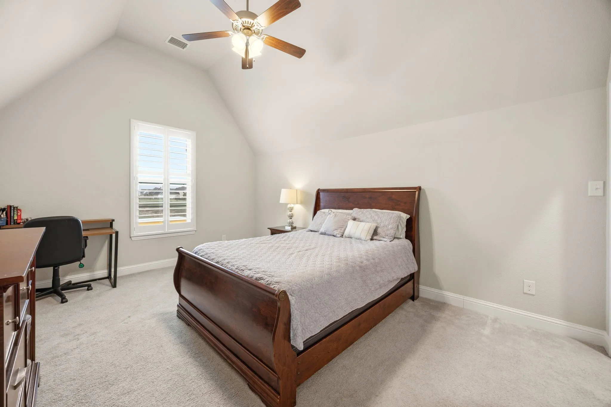 Single Family Residence For Sale in Collin County , 1642 Jeffrey Drive, Wylie, Texas 75098, 5 Bedroom, 6 Bathroom, 3 Garage spaces, 4,759 Sqft, built in 2016, mls#21368212, Real Estate Agent in Wylie, Homes For Sale in Collin county, Homes For Sale in Wylie, Realtor in Wylie Texas, Real Estate Brokerage Independent Realty Texas, Luminita Cordes Realtor