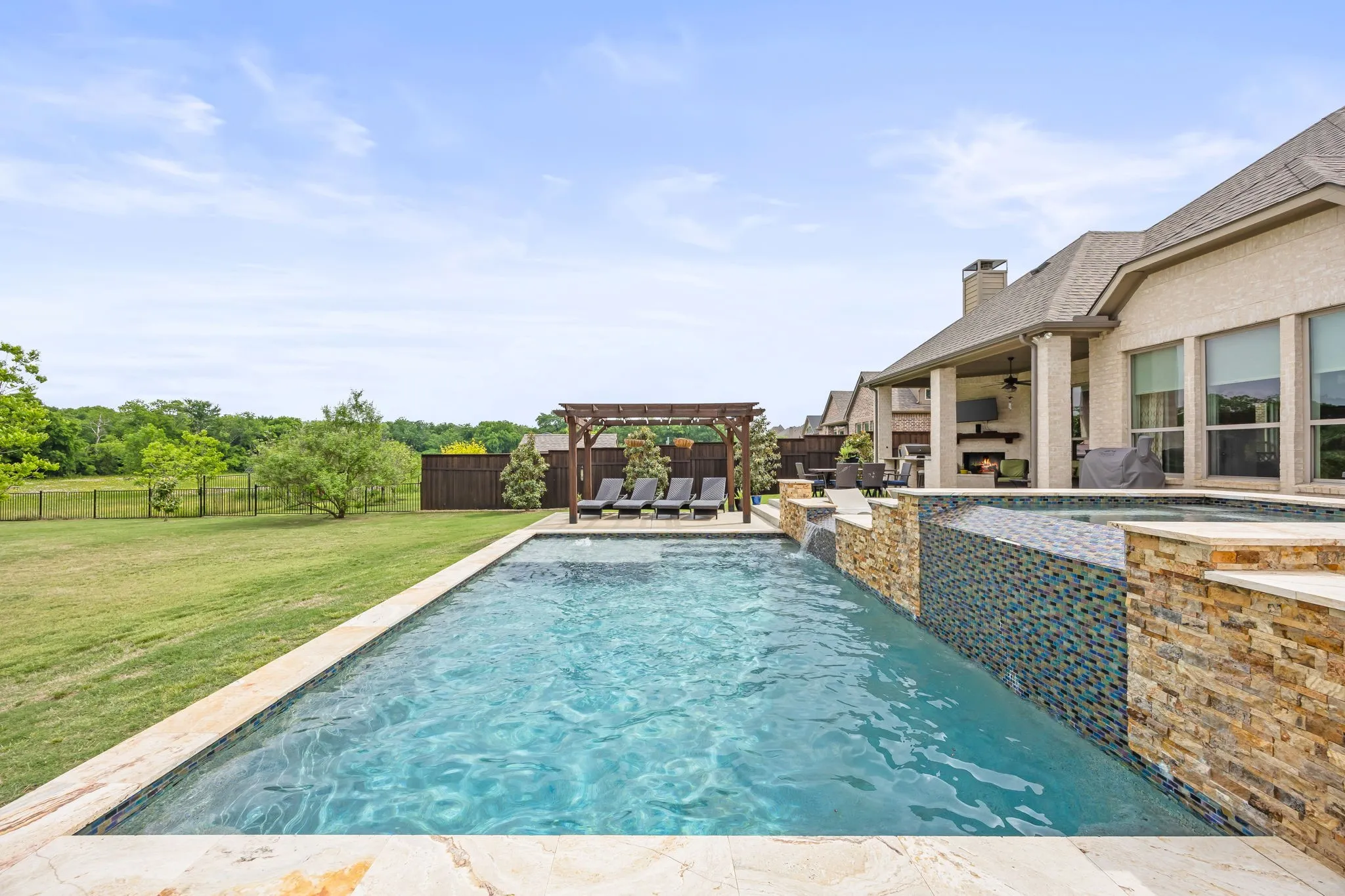Single Family Residence For Sale in Collin County , 1642 Jeffrey Drive, Wylie, Texas 75098, 5 Bedroom, 6 Bathroom, 3 Garage spaces, 4,759 Sqft, built in 2016, mls#21368212, Real Estate Agent in Wylie, Homes For Sale in Collin county, Homes For Sale in Wylie, Realtor in Wylie Texas, Real Estate Brokerage Independent Realty Texas, Luminita Cordes Realtor