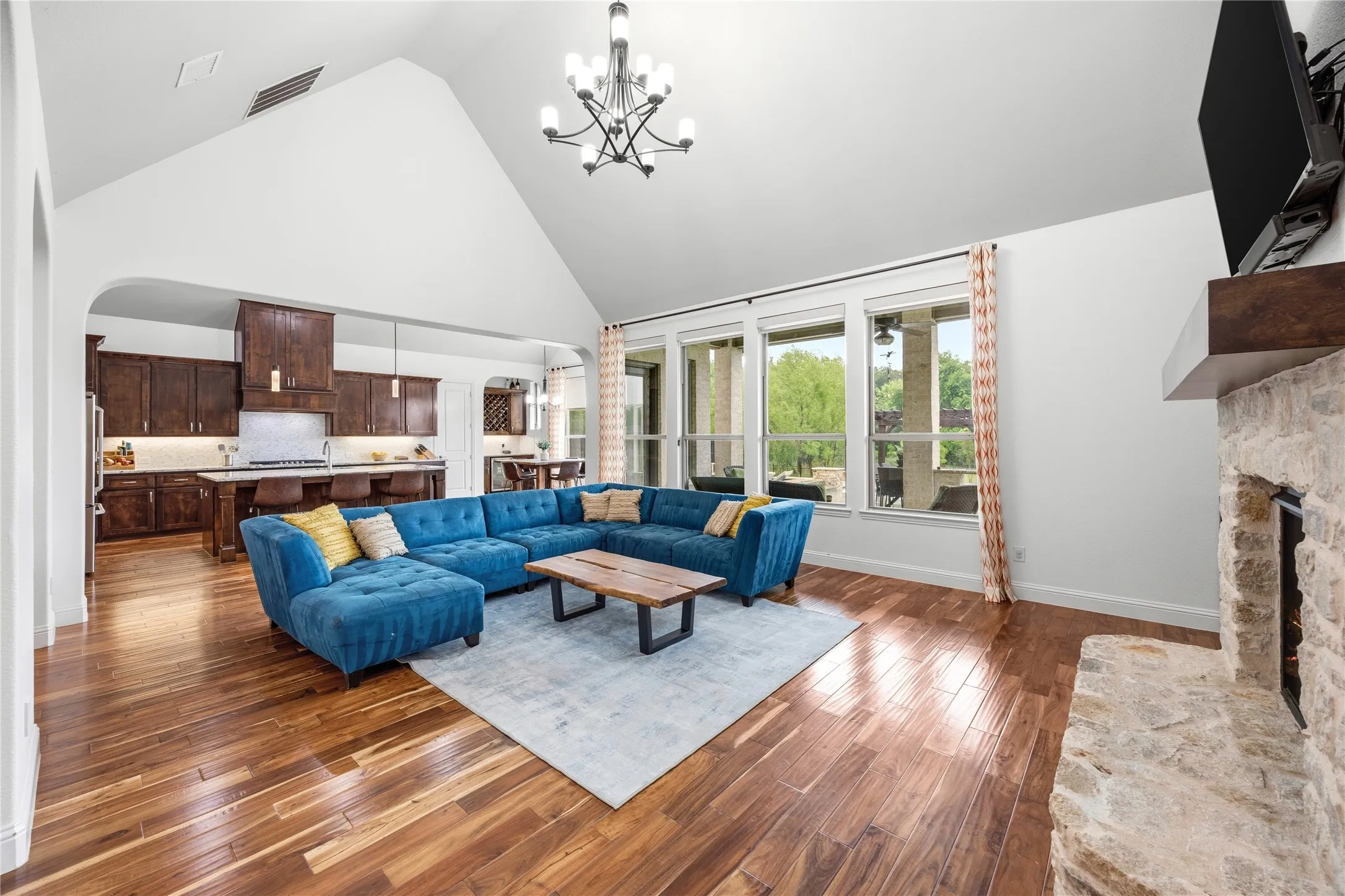 Single Family Residence For Sale in Collin County , 1642 Jeffrey Drive, Wylie, Texas 75098, 5 Bedroom, 6 Bathroom, 3 Garage spaces, 4,759 Sqft, built in 2016, mls#21368212, Real Estate Agent in Wylie, Homes For Sale in Collin county, Homes For Sale in Wylie, Realtor in Wylie Texas, Real Estate Brokerage Independent Realty Texas, Luminita Cordes Realtor