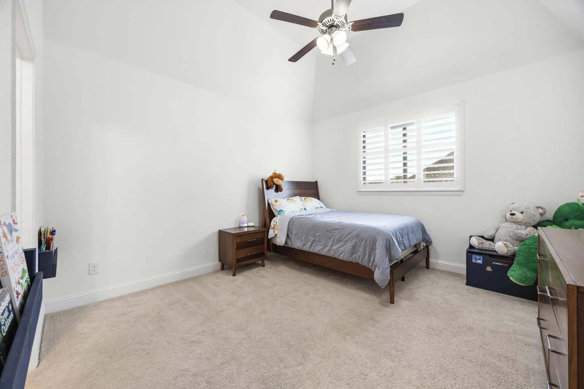 Single Family Residence For Sale in Collin County , 1642 Jeffrey Drive, Wylie, Texas 75098, 5 Bedroom, 6 Bathroom, 3 Garage spaces, 4,759 Sqft, built in 2016, mls#21368212, Real Estate Agent in Wylie, Homes For Sale in Collin county, Homes For Sale in Wylie, Realtor in Wylie Texas, Real Estate Brokerage Independent Realty Texas, Luminita Cordes Realtor