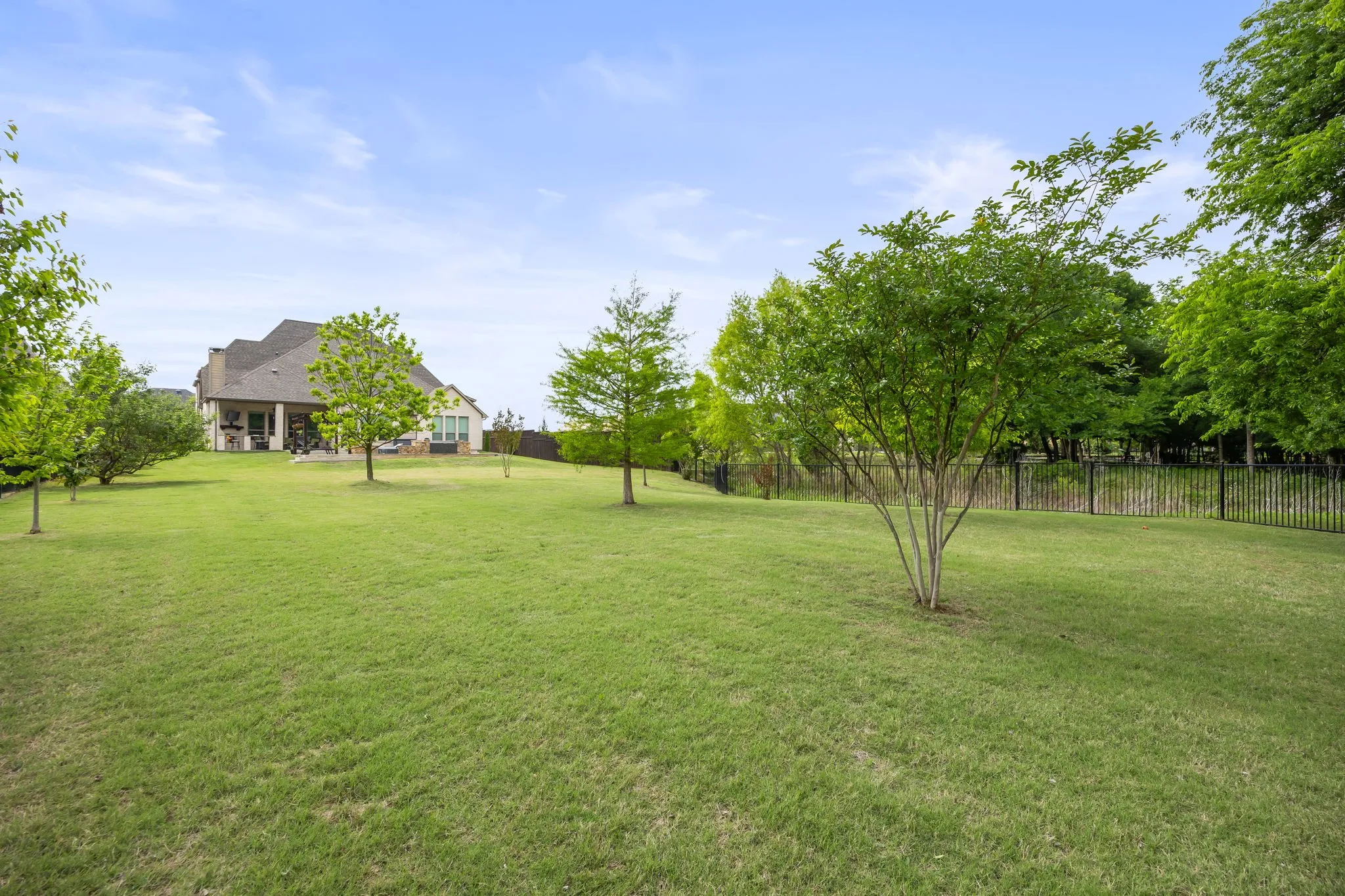 Single Family Residence For Sale in Collin County , 1642 Jeffrey Drive, Wylie, Texas 75098, 5 Bedroom, 6 Bathroom, 3 Garage spaces, 4,759 Sqft, built in 2016, mls#21368212, Real Estate Agent in Wylie, Homes For Sale in Collin county, Homes For Sale in Wylie, Realtor in Wylie Texas, Real Estate Brokerage Independent Realty Texas, Luminita Cordes Realtor